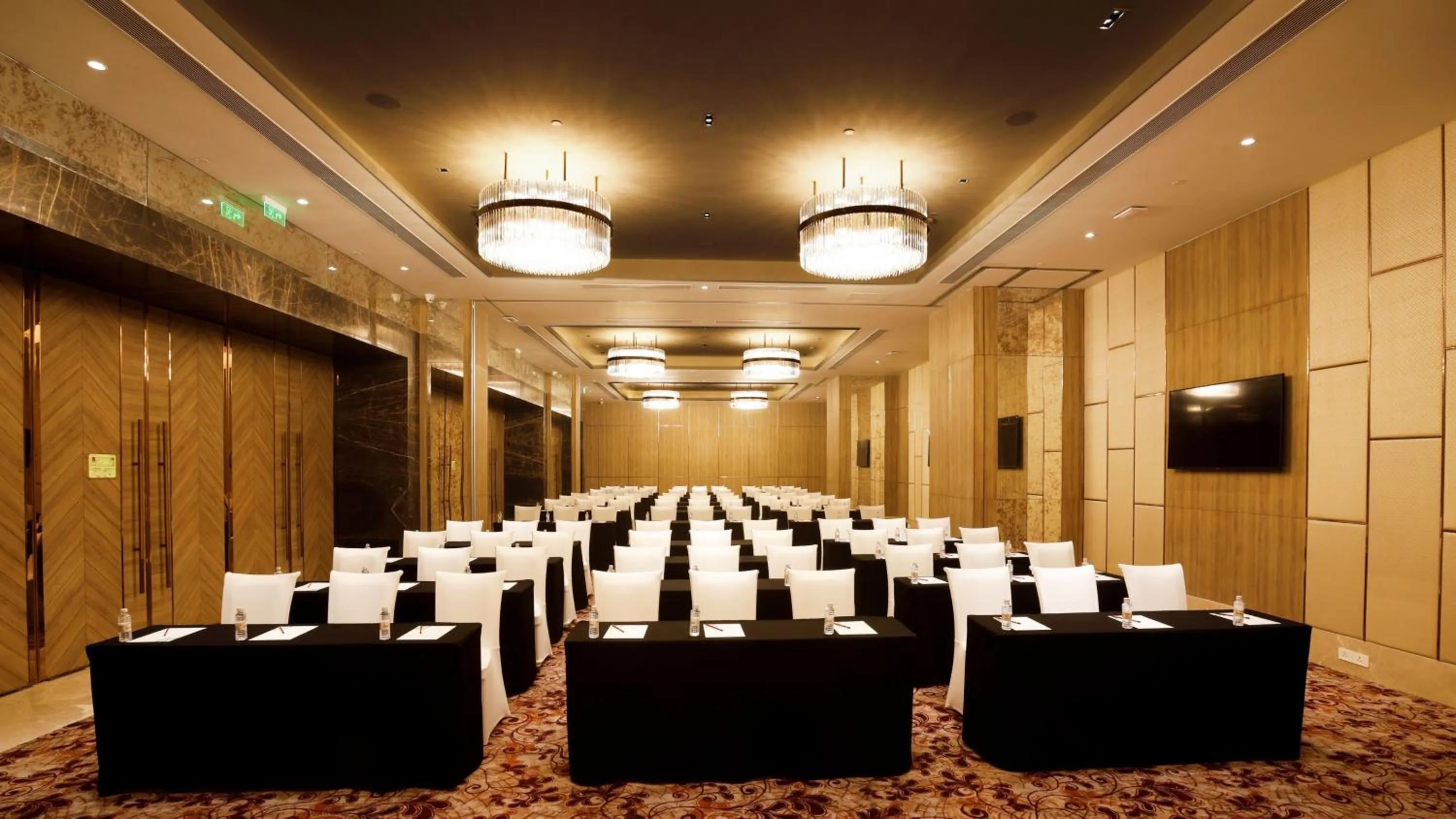Banquet/Function facilities in Holiday Inn Gurugram Sector 90 by IHG