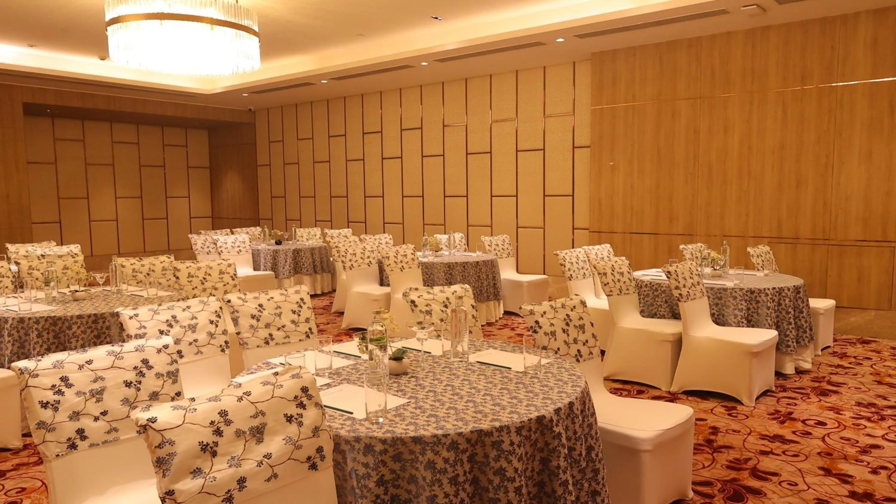 Meeting/conference room in Holiday Inn Gurugram Sector 90 by IHG