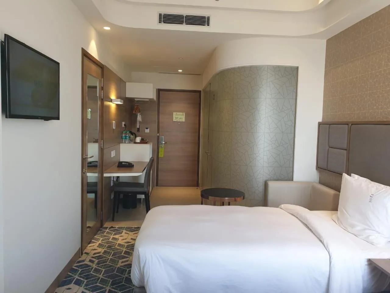 Bedroom, Bed in Holiday Inn Gurugram Sector 90 by IHG