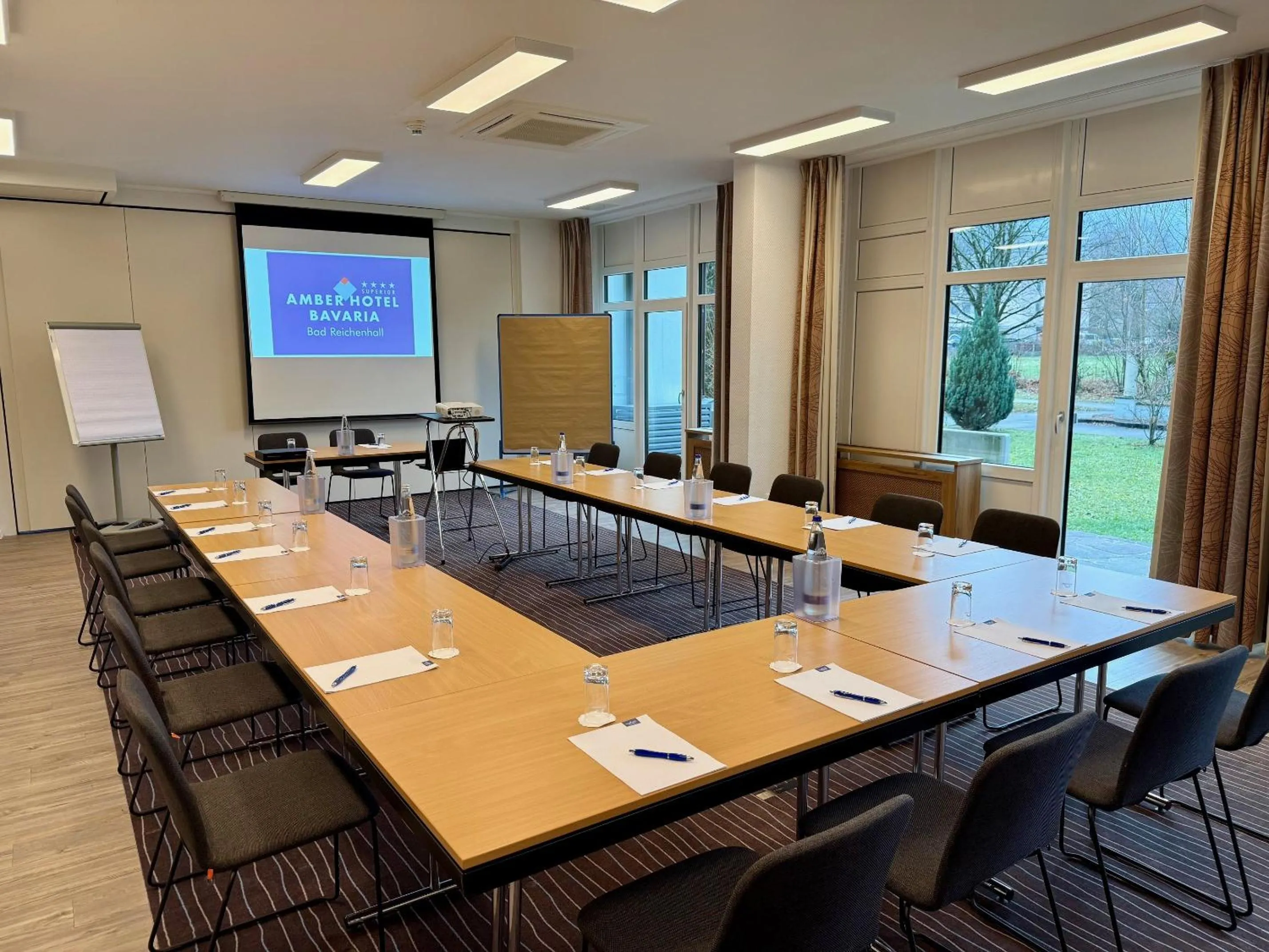 Meeting/conference room in AMBER HOTEL Bavaria Superior
