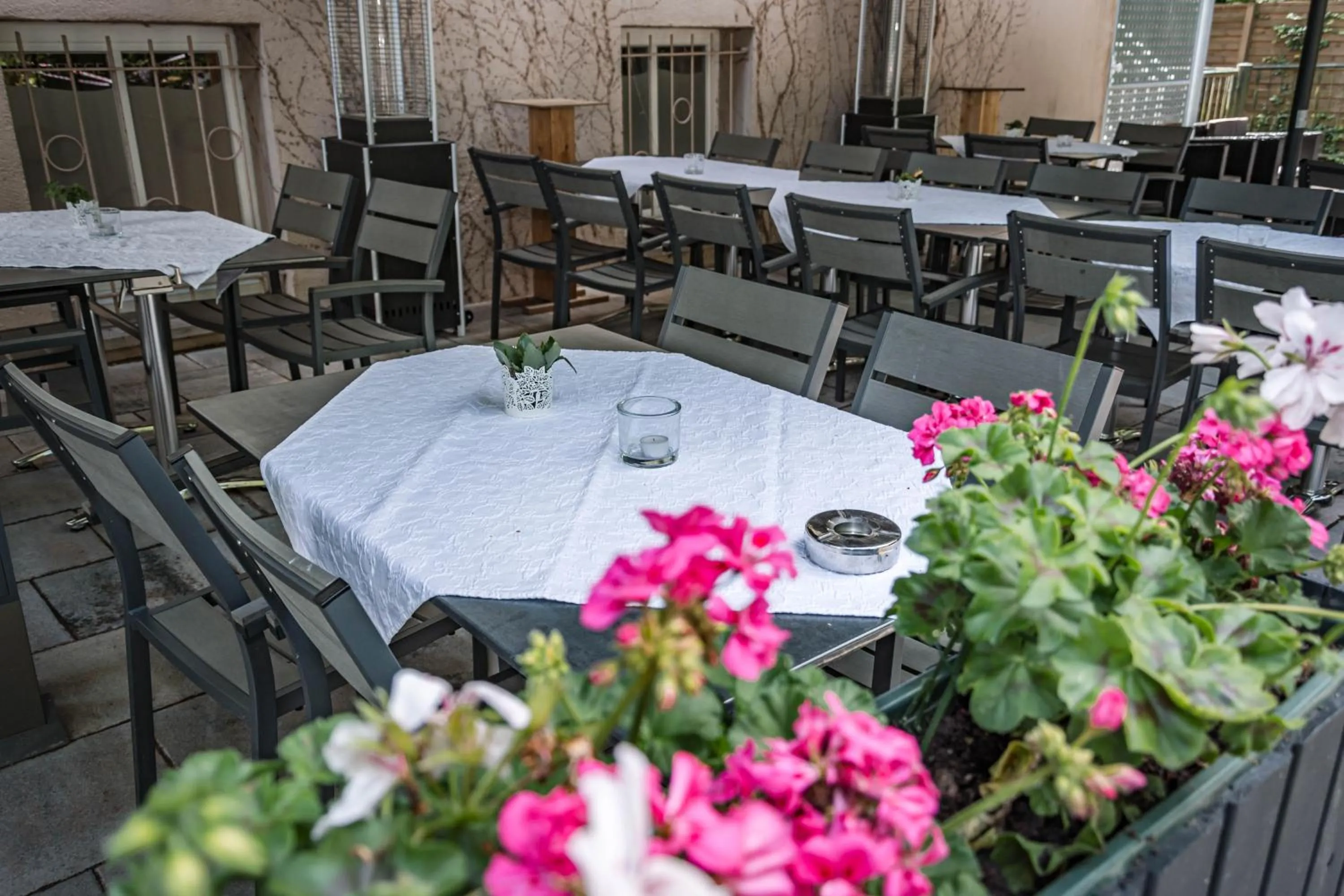 Restaurant/places to eat in Wellness- & Sporthotel Haus am See