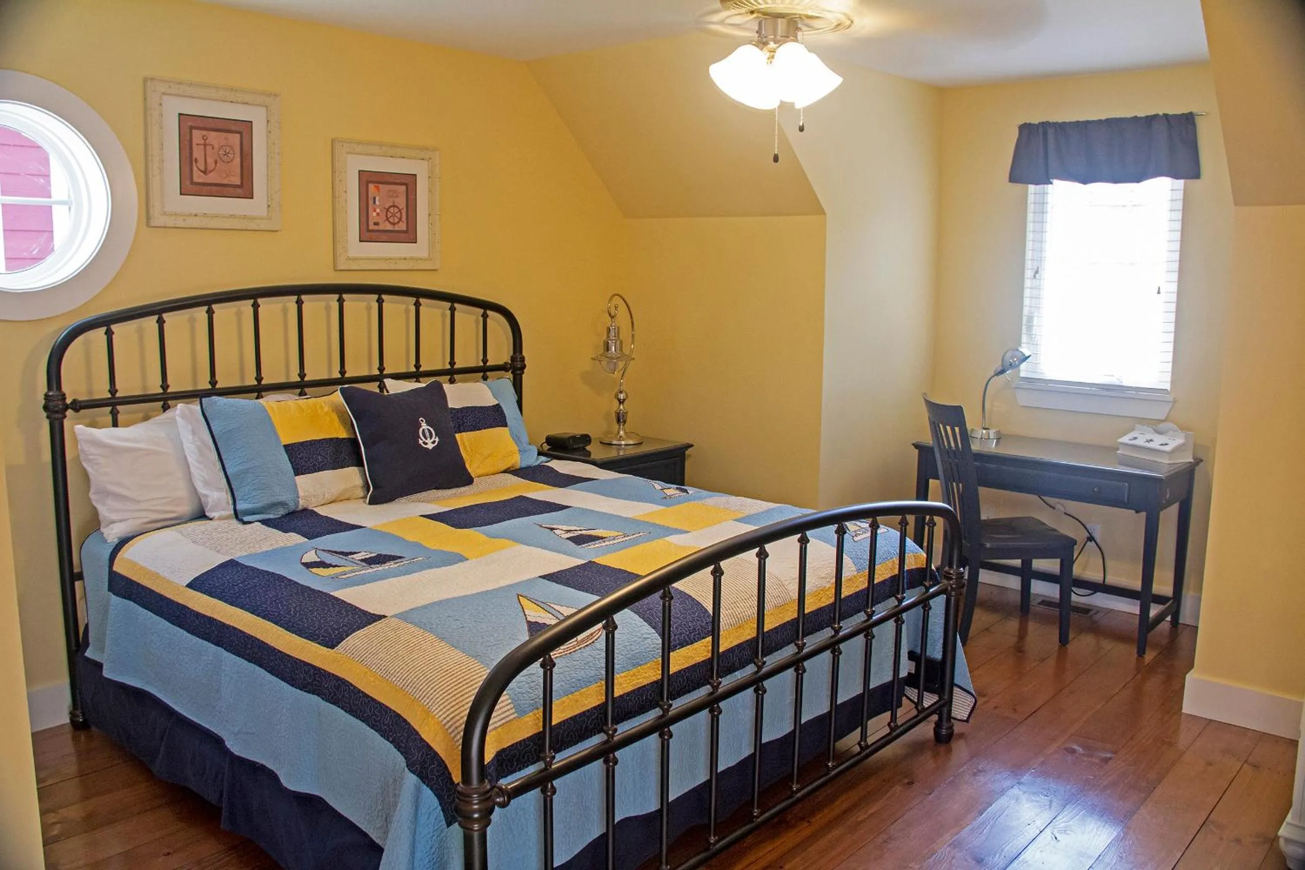 Bed in Stormy Point Village