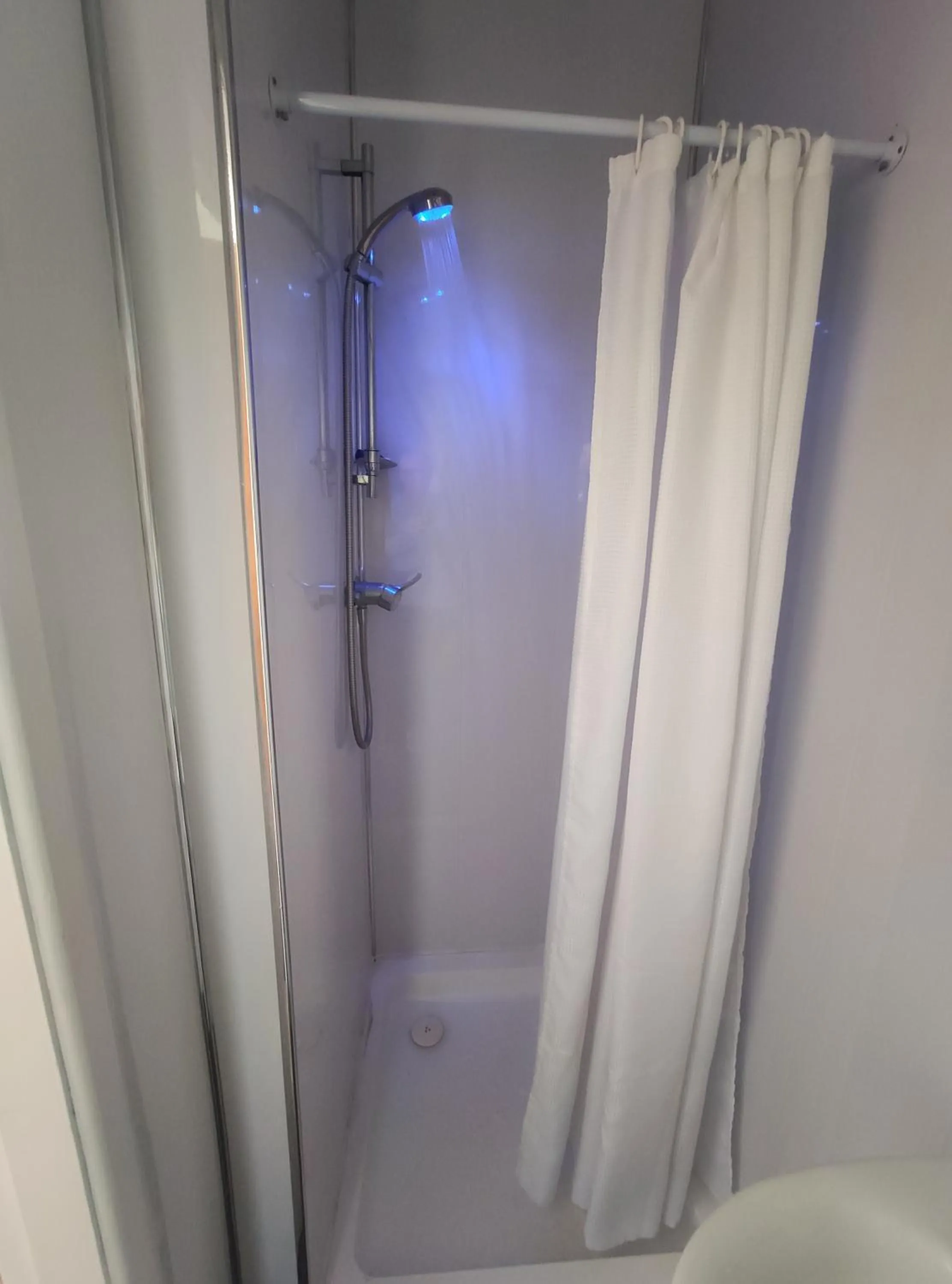 Bathroom in Mardi Gras Hotel