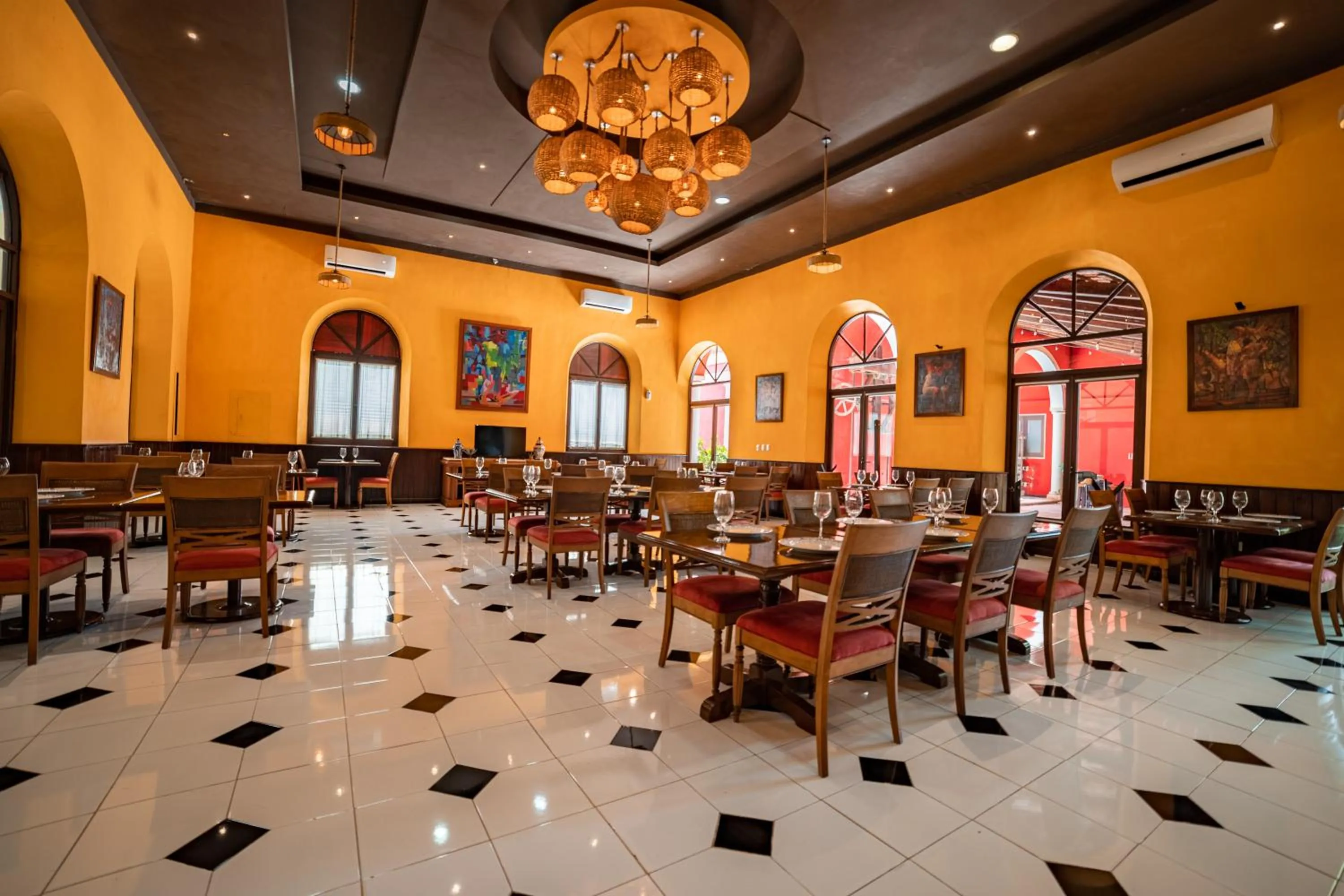 Restaurant/places to eat in Hacienda Yabucu