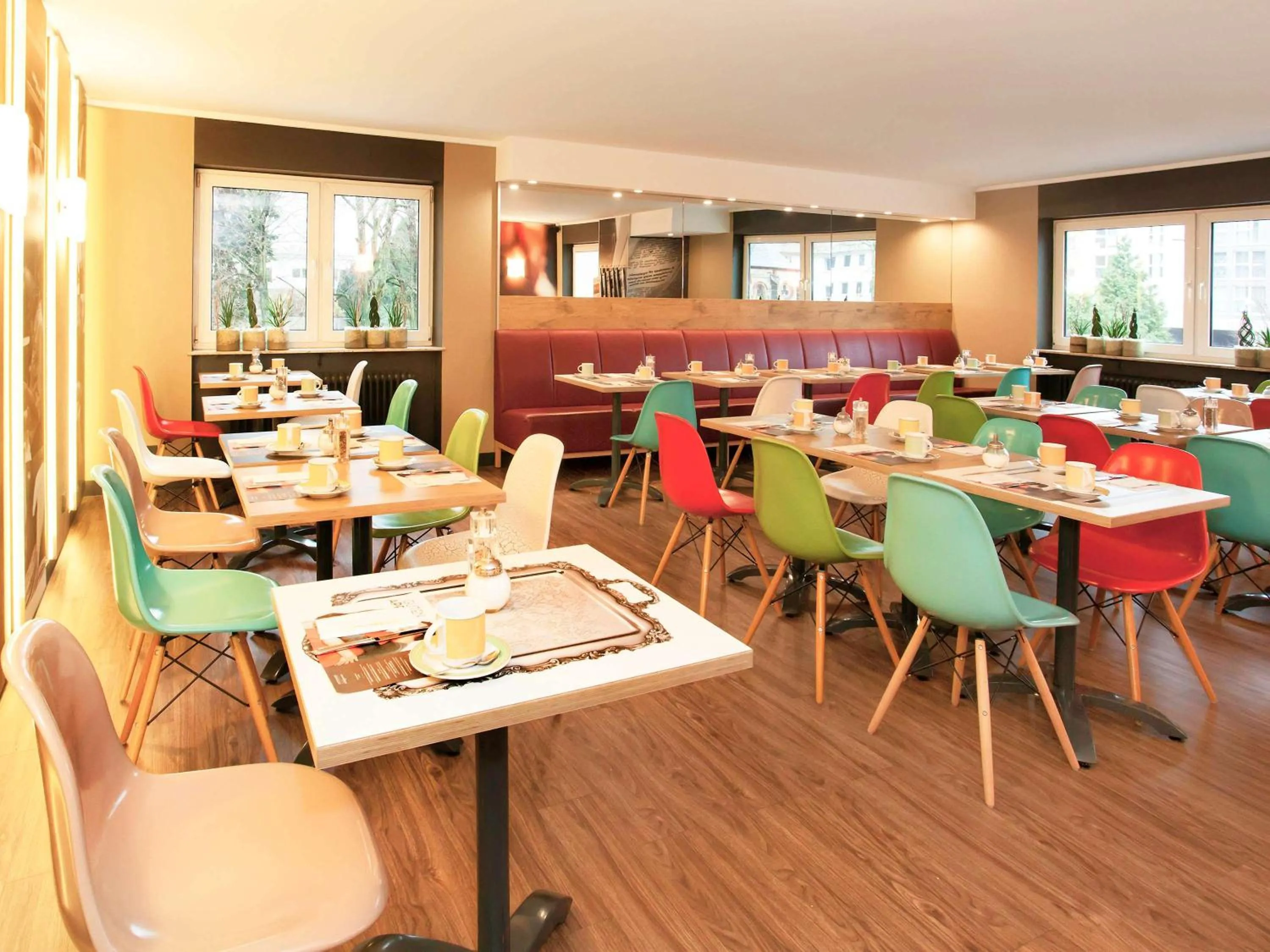 Restaurant/places to eat in ibis Saarbrücken City