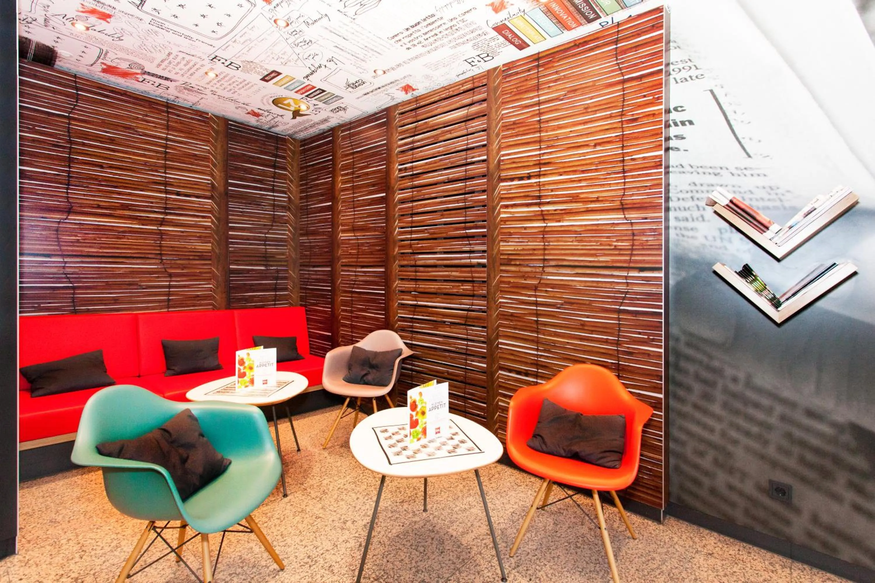 Lounge or bar in ibis Saarbrücken City