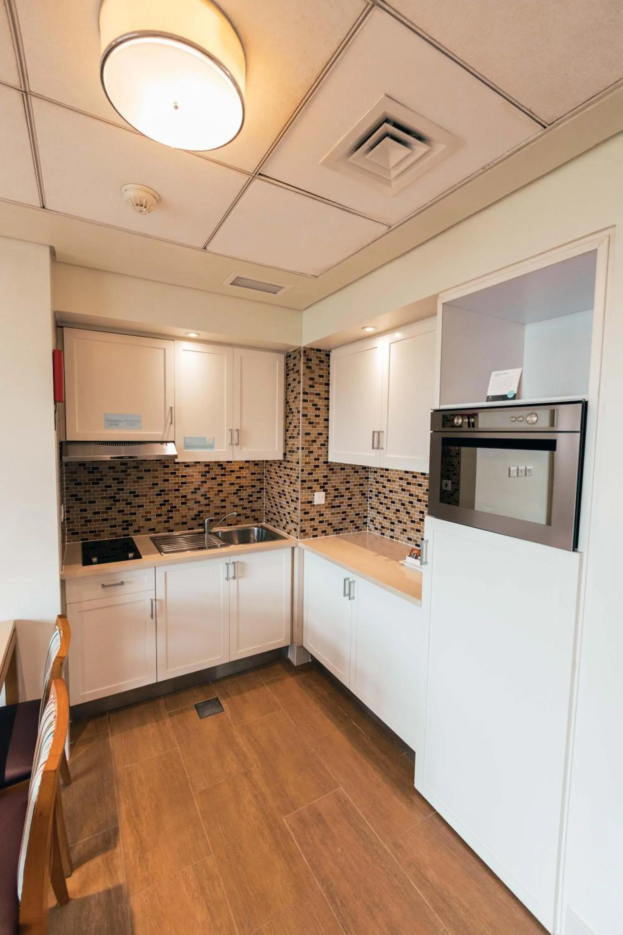 Kitchen or kitchenette in Salalah Gardens Hotel Managed by Safir Hotels & Resorts