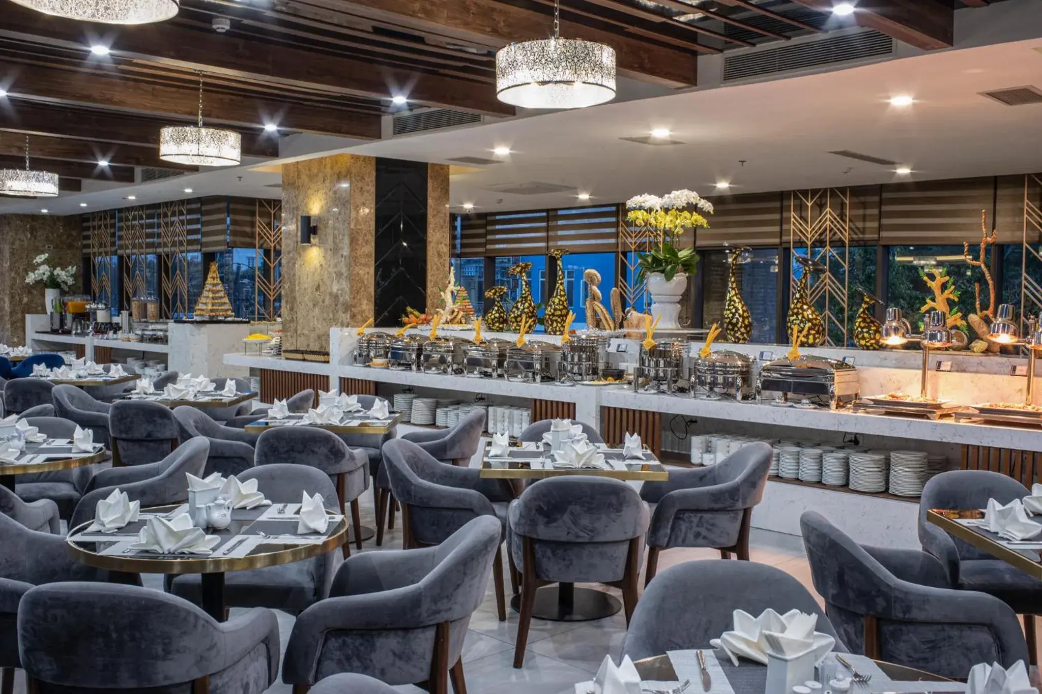Restaurant/places to eat in Muong Thanh Grand Da Nang Hotel Restaurant/places to eat in Muong Thanh Grand Da Nang Hotel