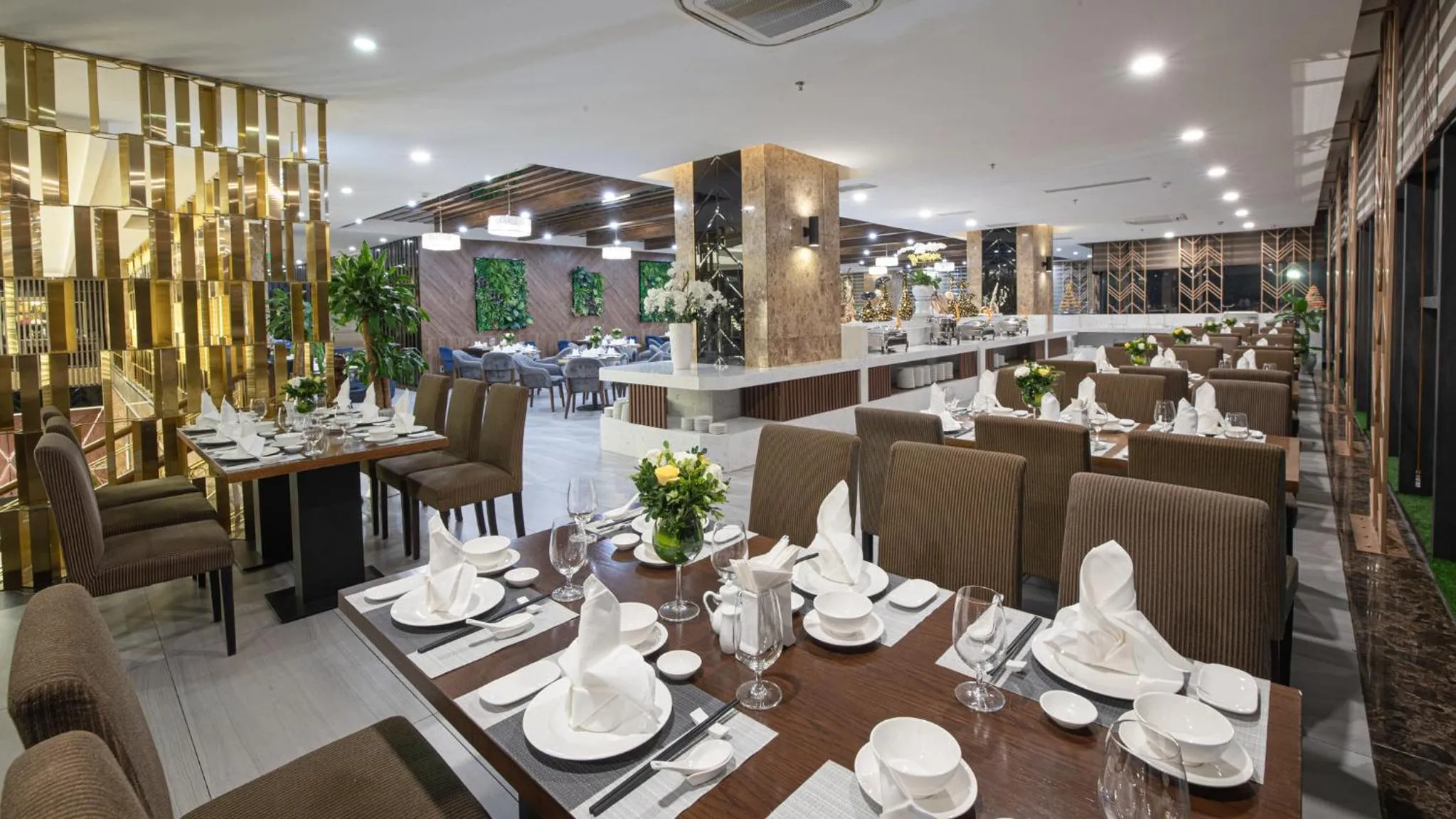 Restaurant/places to eat in Muong Thanh Grand Da Nang Hotel