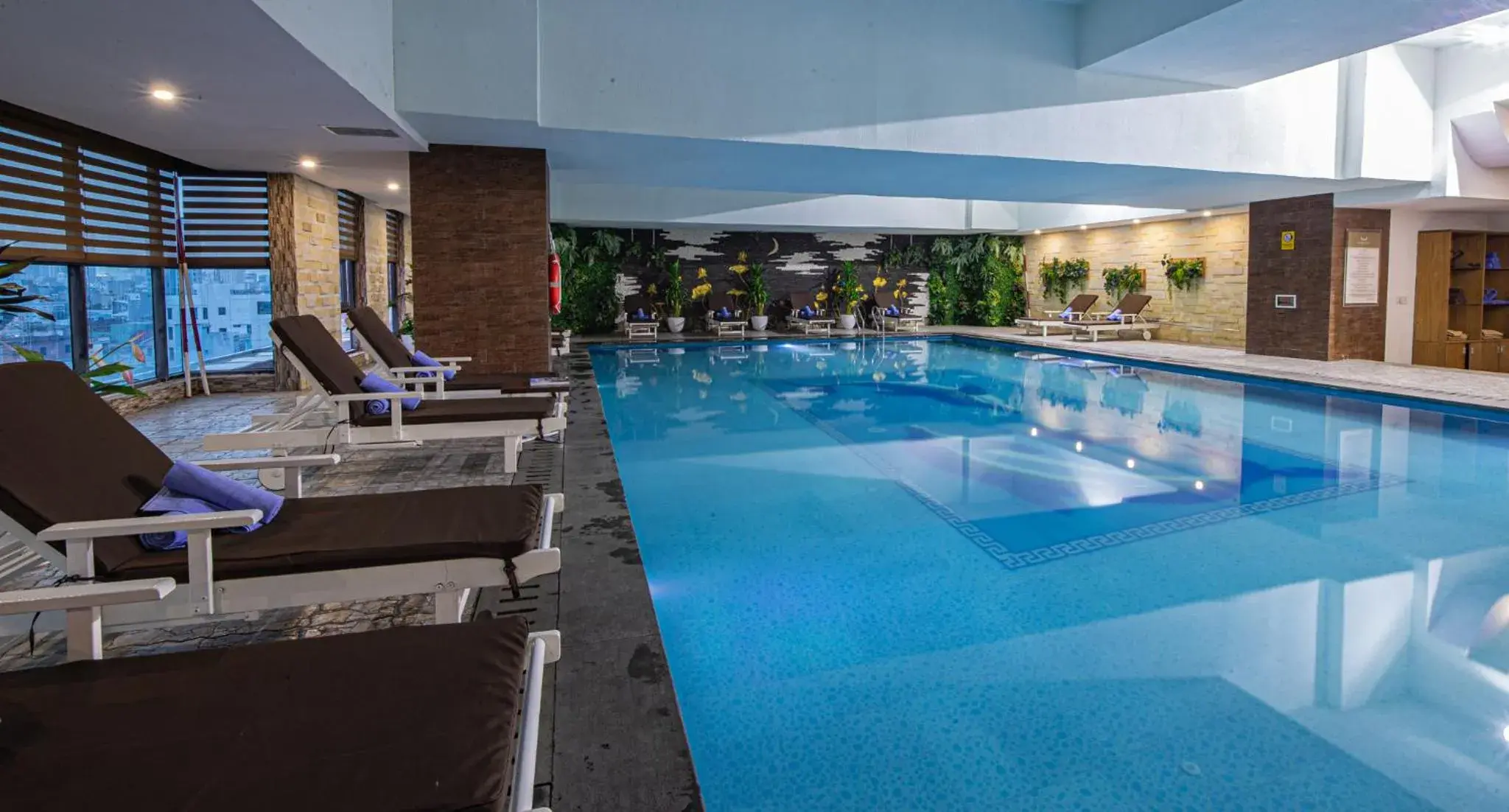Swimming pool in Muong Thanh Grand Da Nang Hotel Swimming pool in Muong Thanh Grand Da Nang Hotel