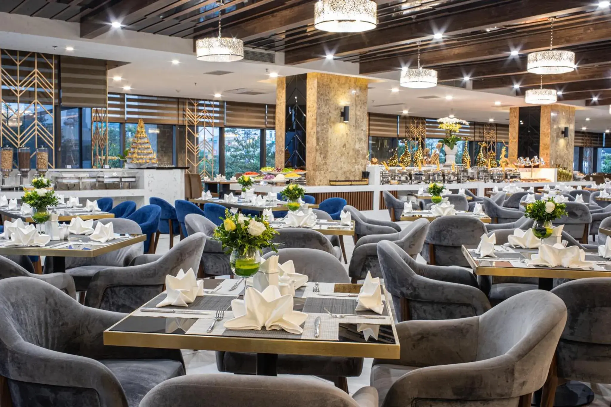 Restaurant/places to eat in Muong Thanh Grand Da Nang Hotel Restaurant/places to eat in Muong Thanh Grand Da Nang Hotel