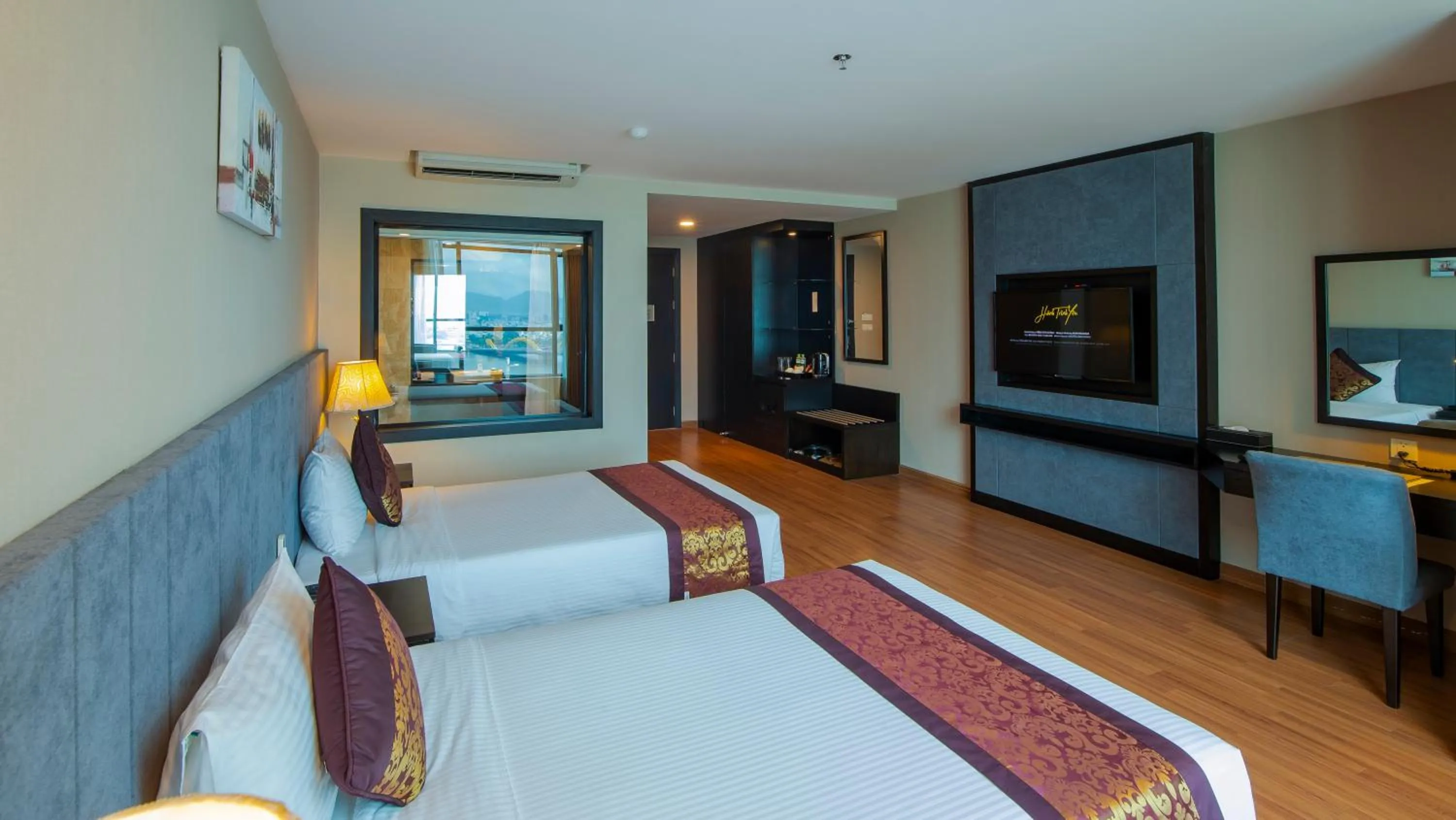 Photo of the whole room, Bed in Muong Thanh Grand Da Nang Hotel