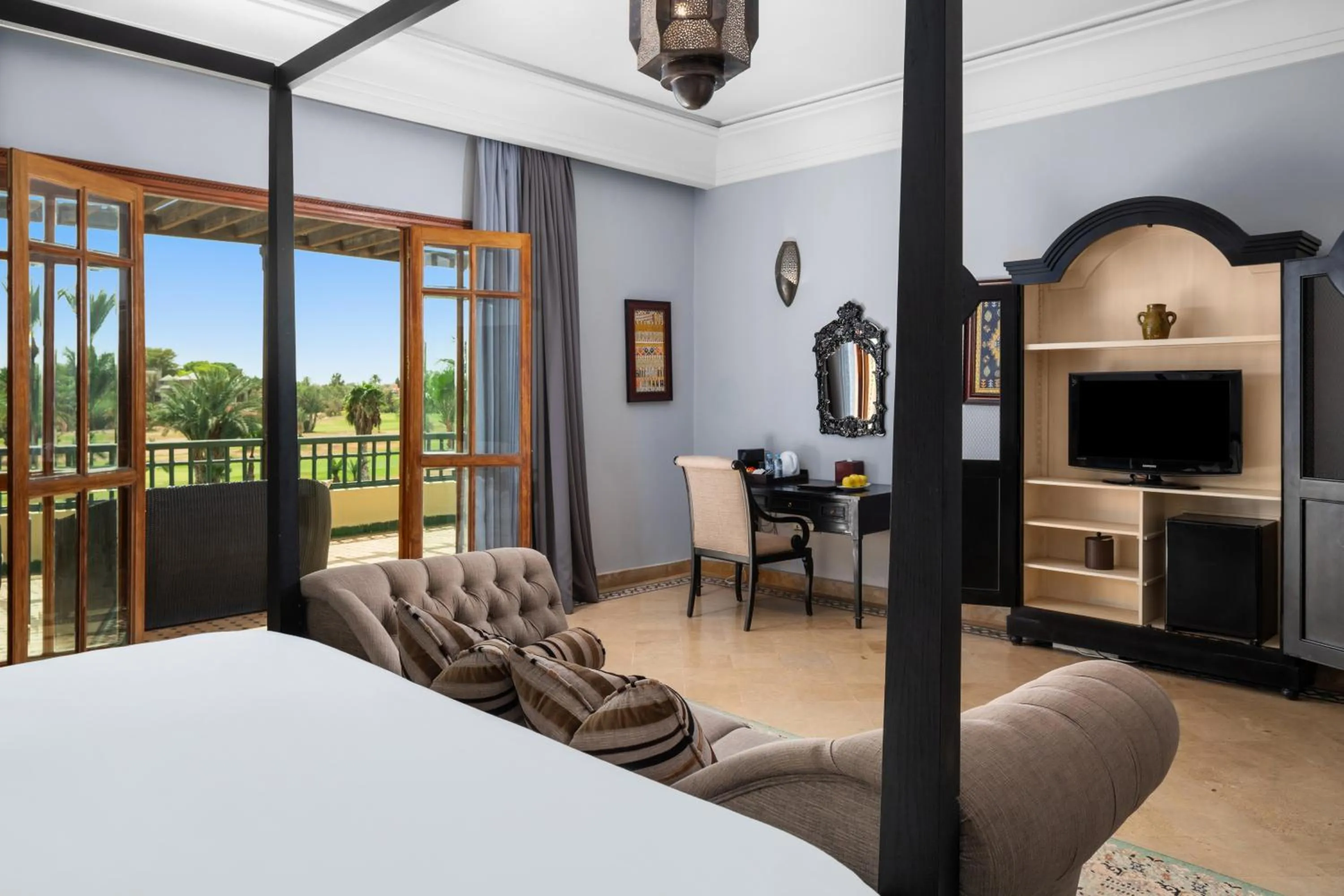 TV and multimedia, Bed in Palmeraie Golf Suites By Pickalbatros