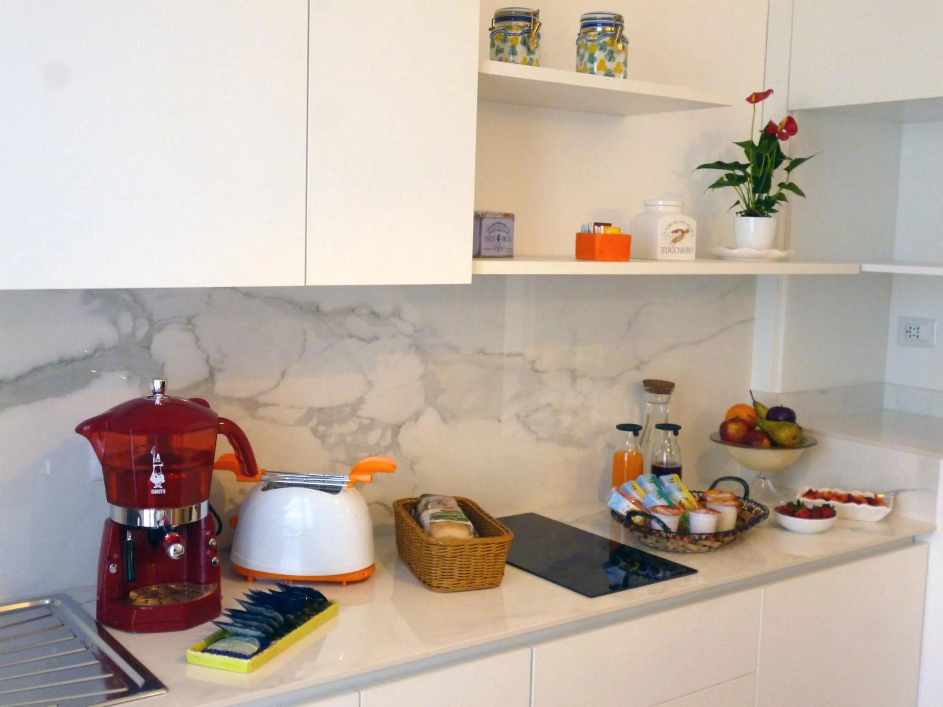 Coffee/tea facilities in Il Cantico B&B