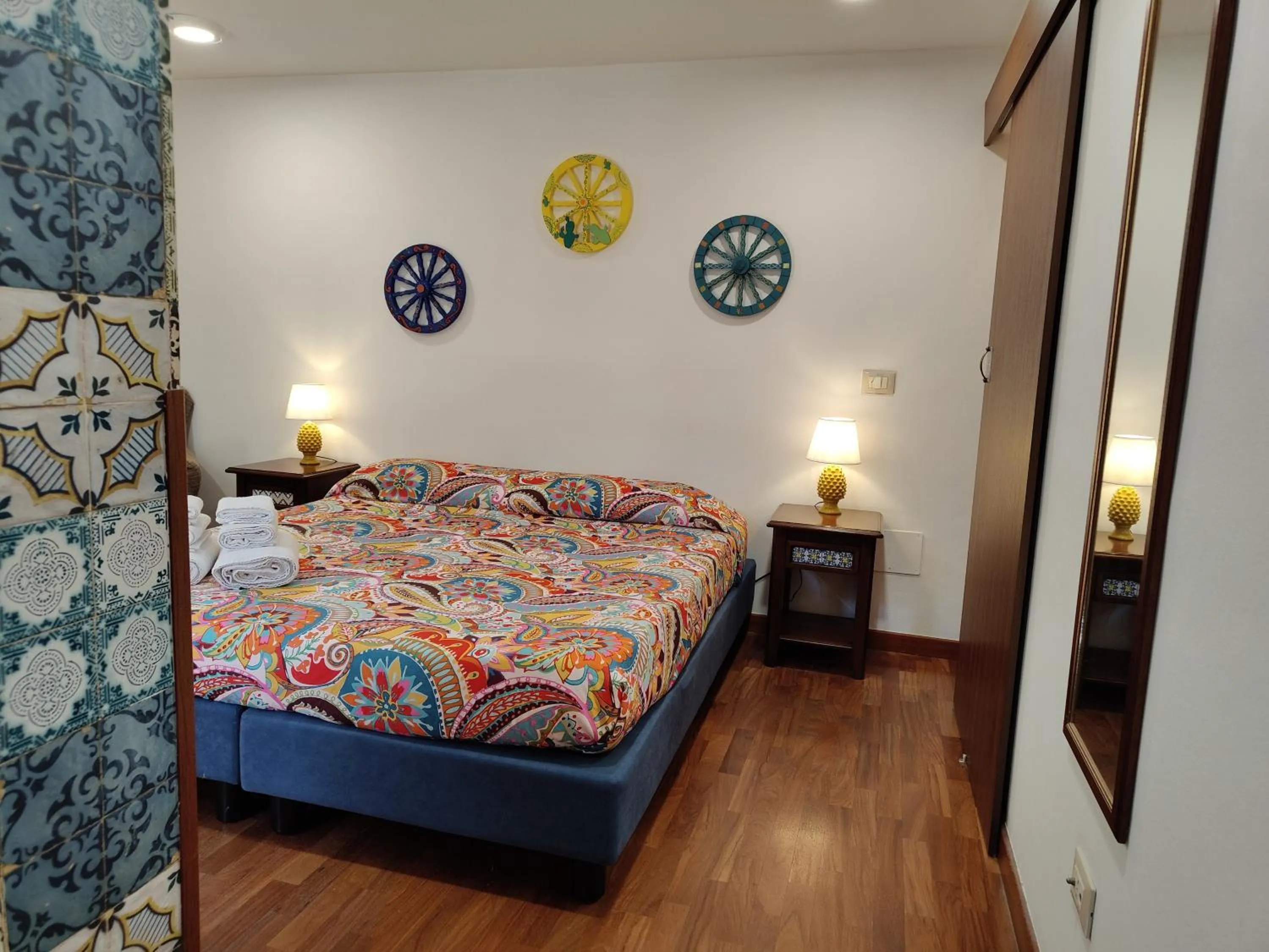 Bedroom, Bed in Proserpina