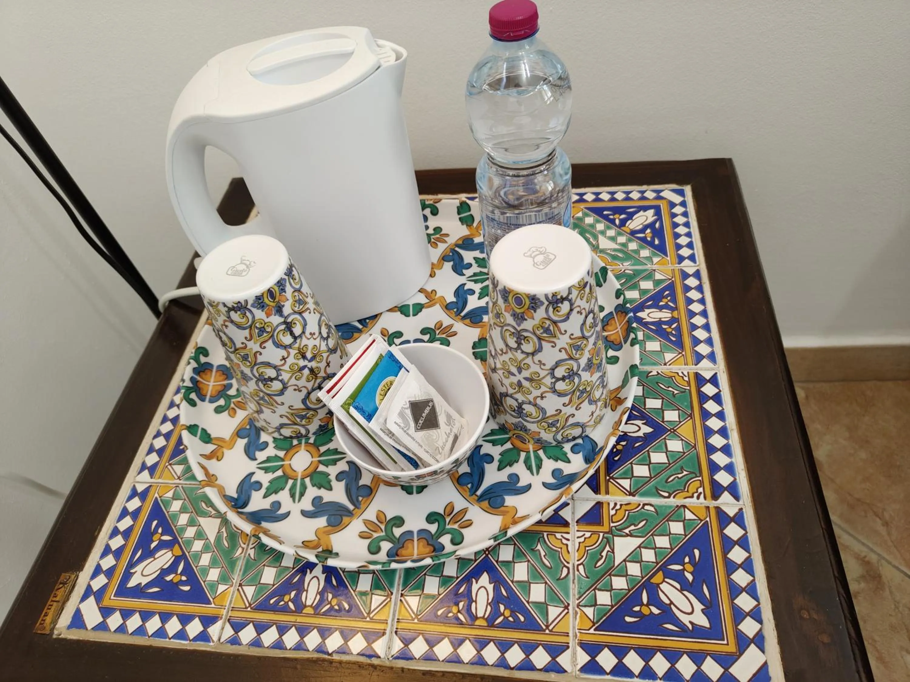 Coffee/tea facilities in Proserpina