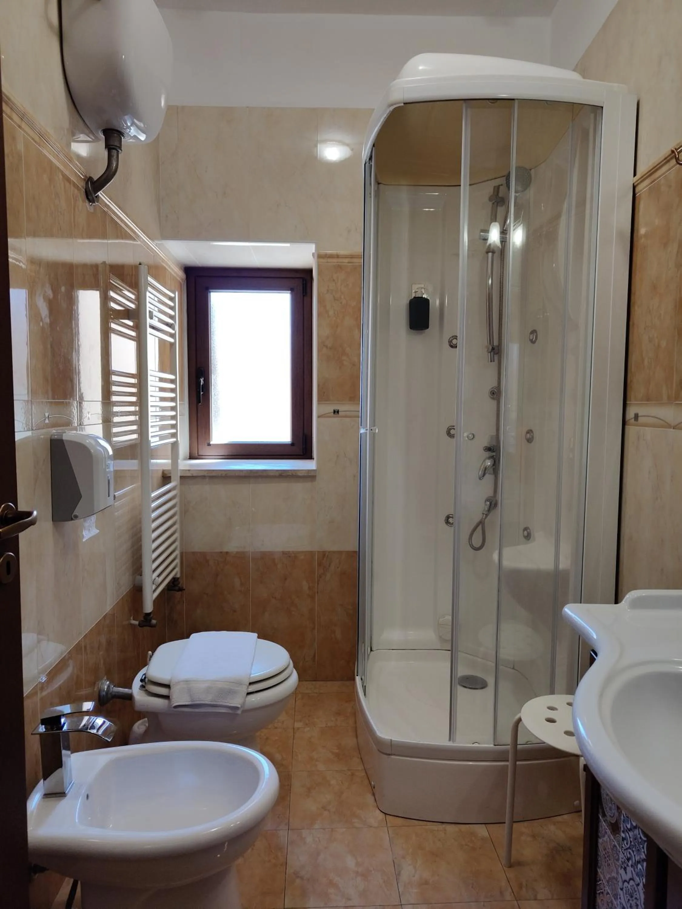 Shower in Proserpina