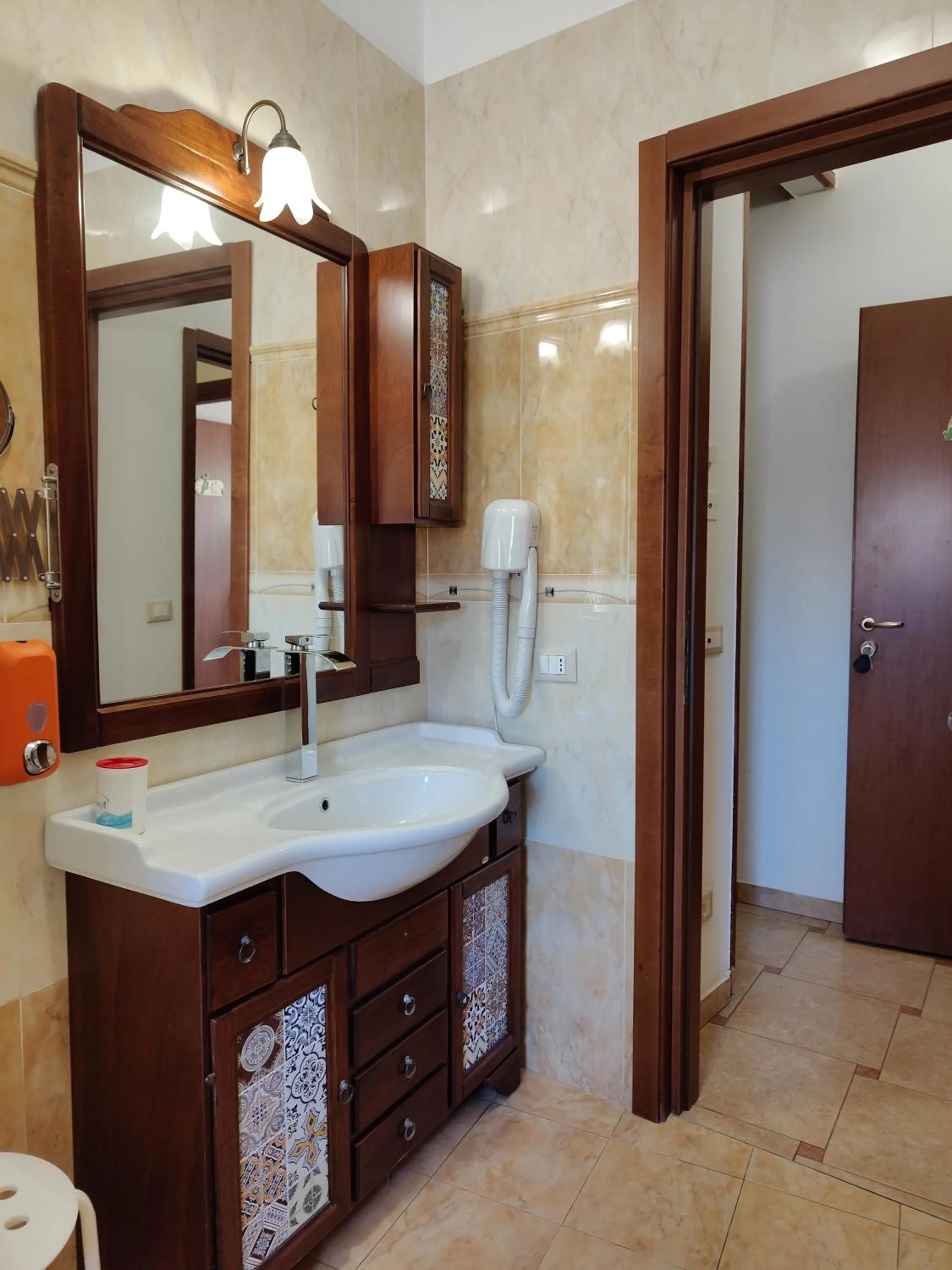 Shower in Proserpina