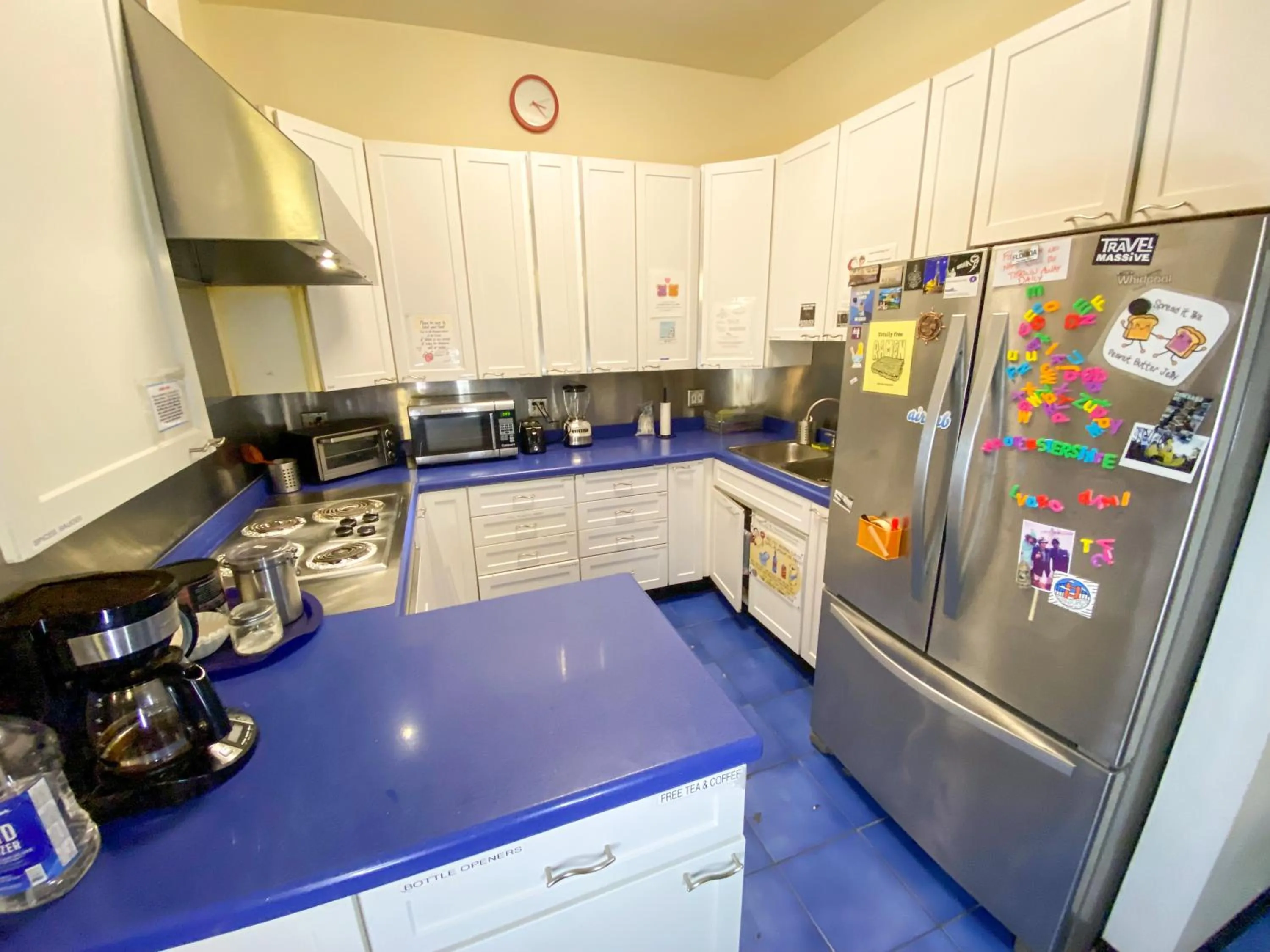 Communal kitchen in ITH San Francisco Pacific Tradewinds Backpacker Hostel