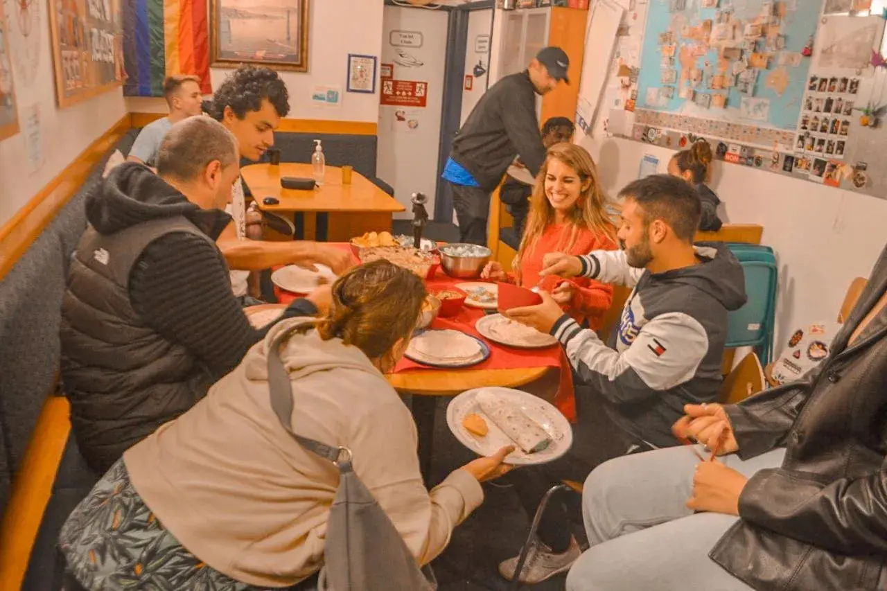 Food and drinks in ITH San Francisco Pacific Tradewinds Backpacker Hostel Food and drinks in ITH San Francisco Pacific Tradewinds Backpacker Hostel