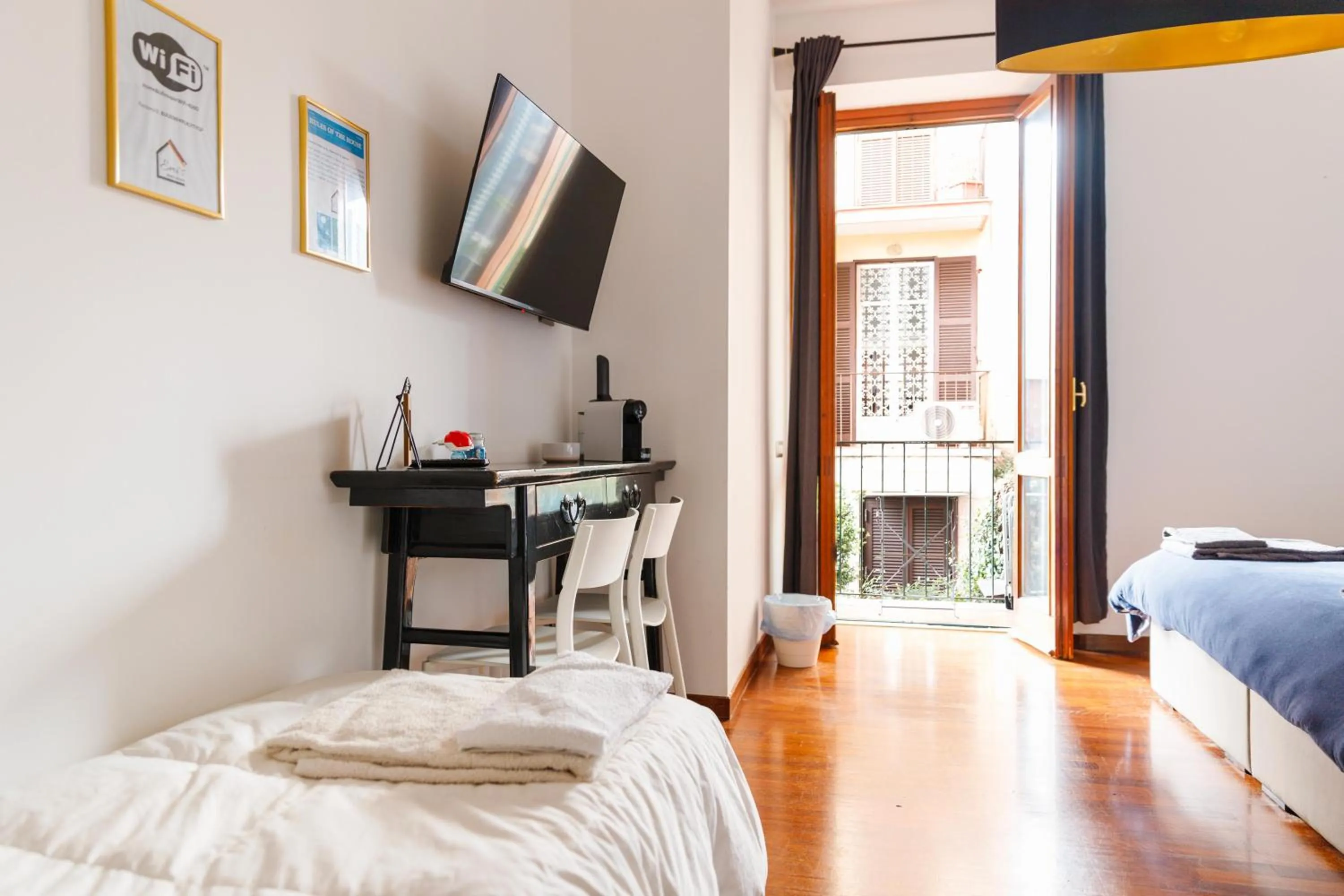 TV and multimedia, Bed in EMI's Guest House