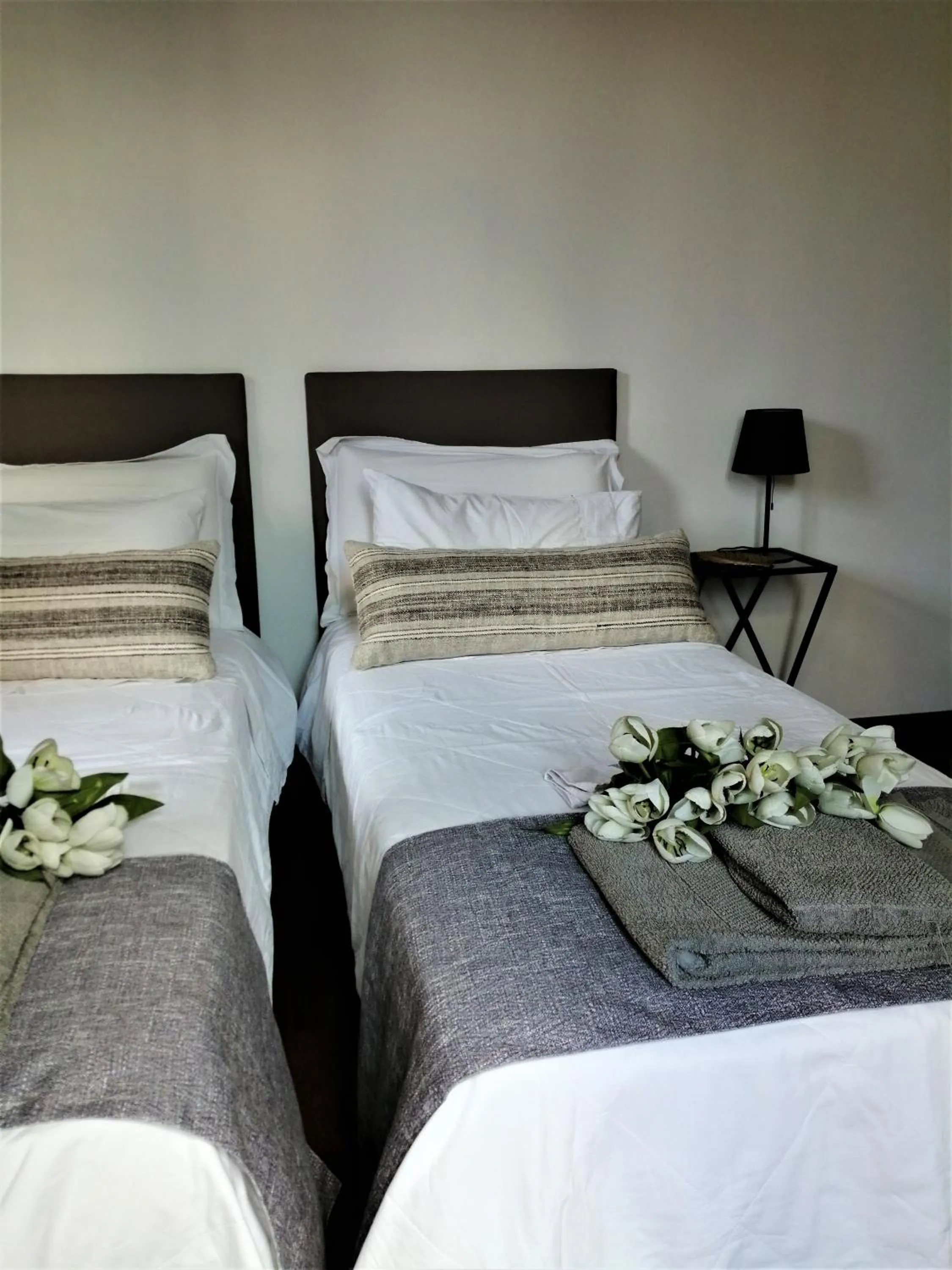 Bedroom, Bed in EMI's Guest House