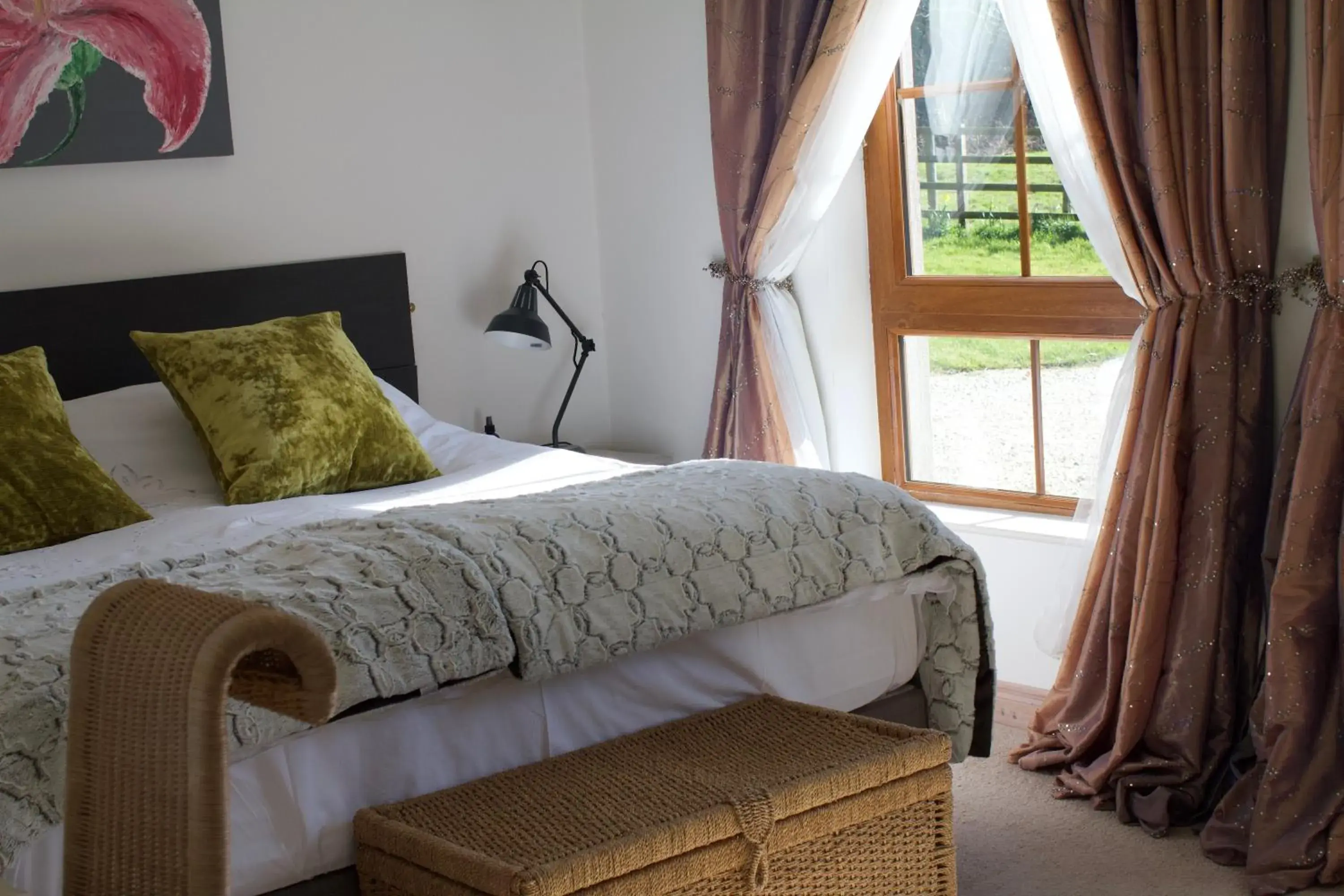 Double Room with En-Suite Shower in The Vandees Double Room with En-Suite Shower in The Vandees