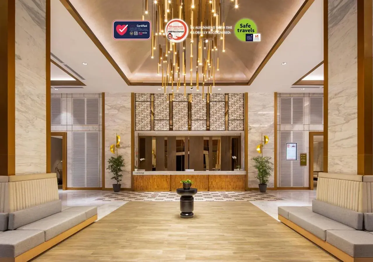 Lobby or reception in Swiss-Belhotel Solo Lobby or reception in Swiss-Belhotel Solo