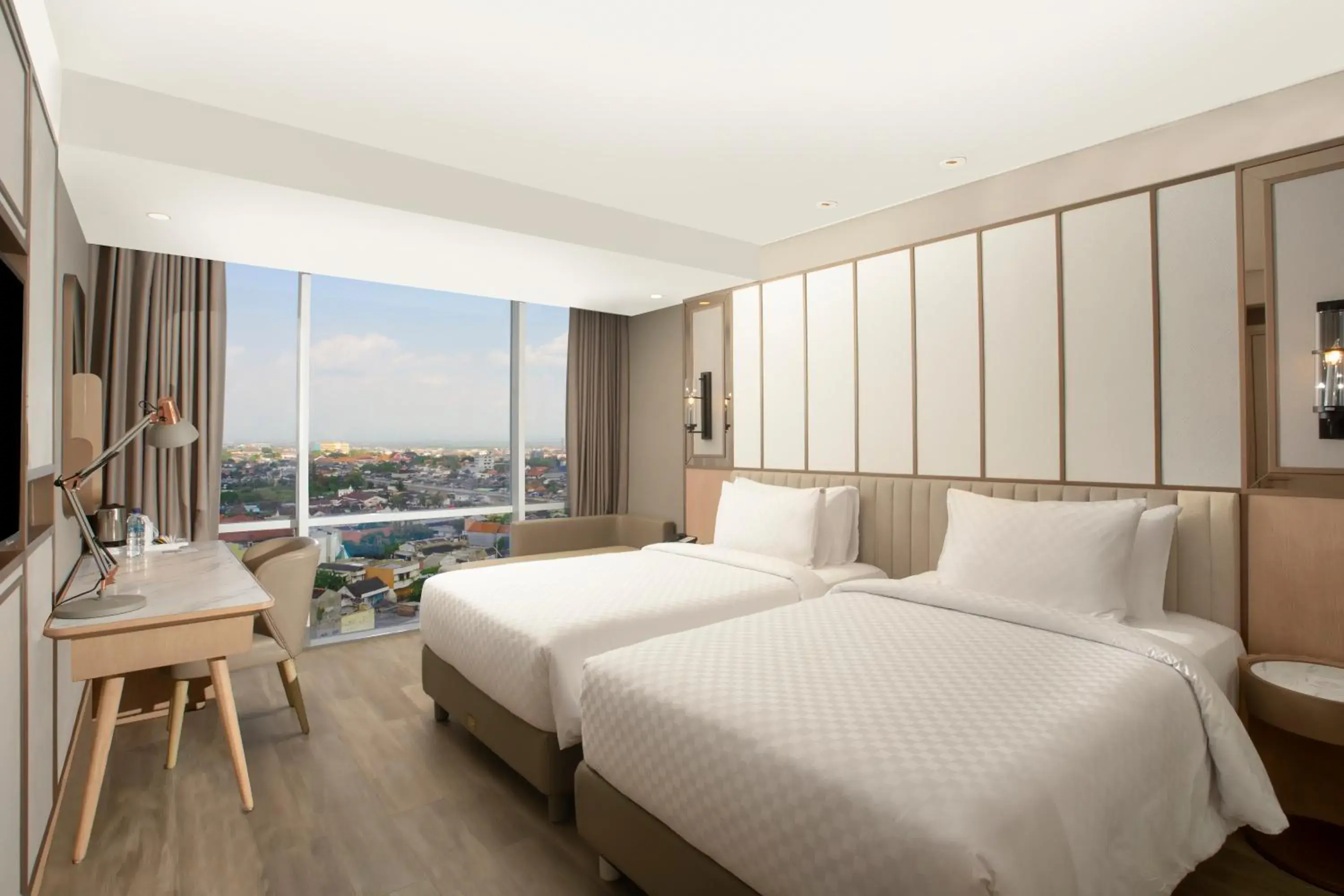 Bedroom, Bed in Swiss-Belhotel Solo Bedroom, Bed in Swiss-Belhotel Solo