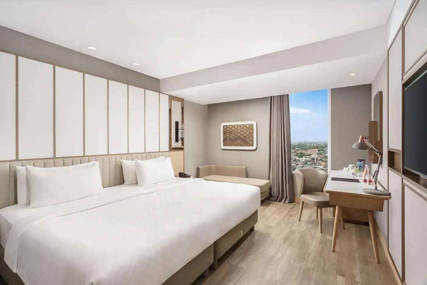 Deluxe Hollywood in Swiss-Belhotel Solo Deluxe Hollywood in Swiss-Belhotel Solo