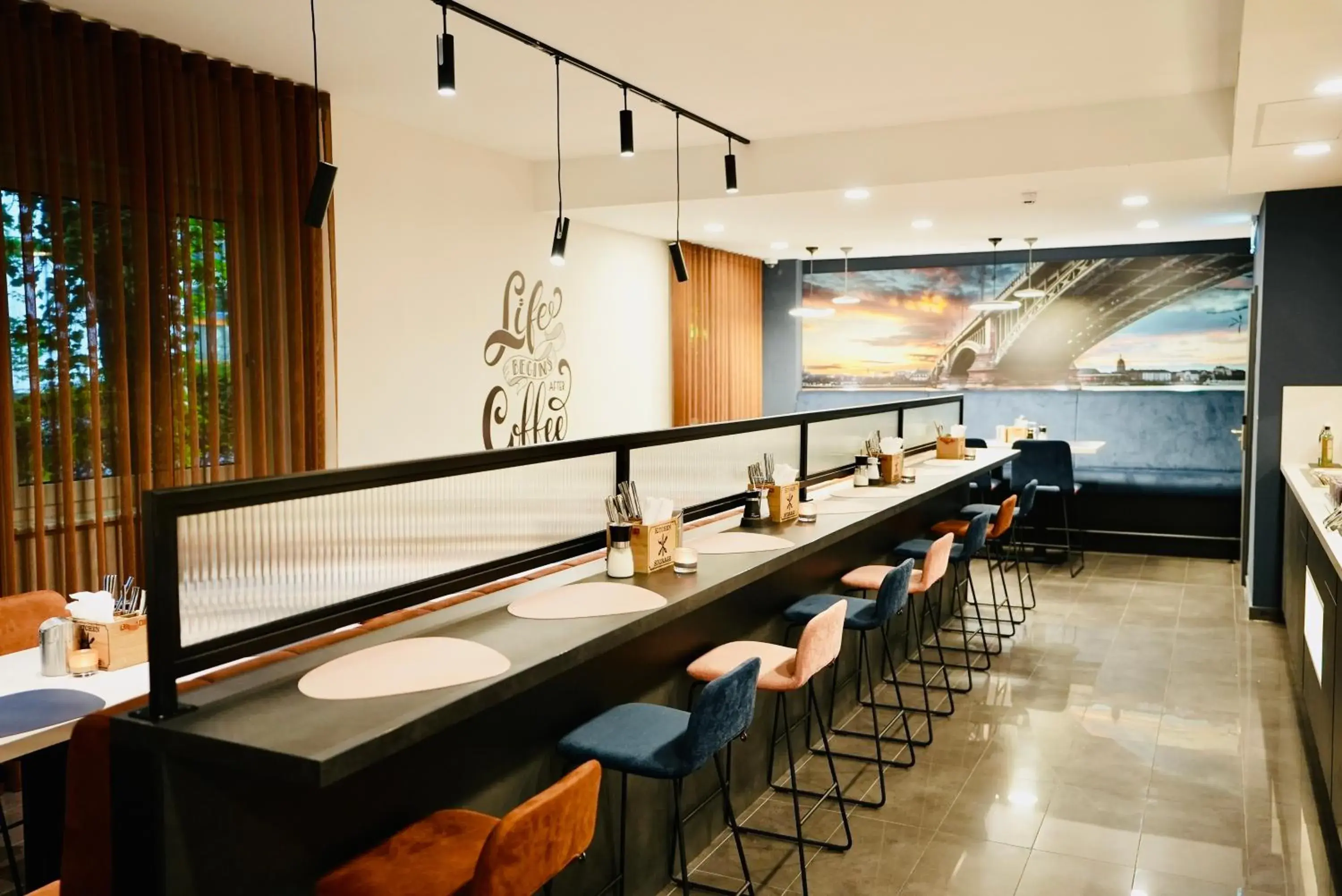 Arthotel Ambassador Wiesbaden - FREE PARKING Arthotel Ambassador Wiesbaden - FREE PARKING