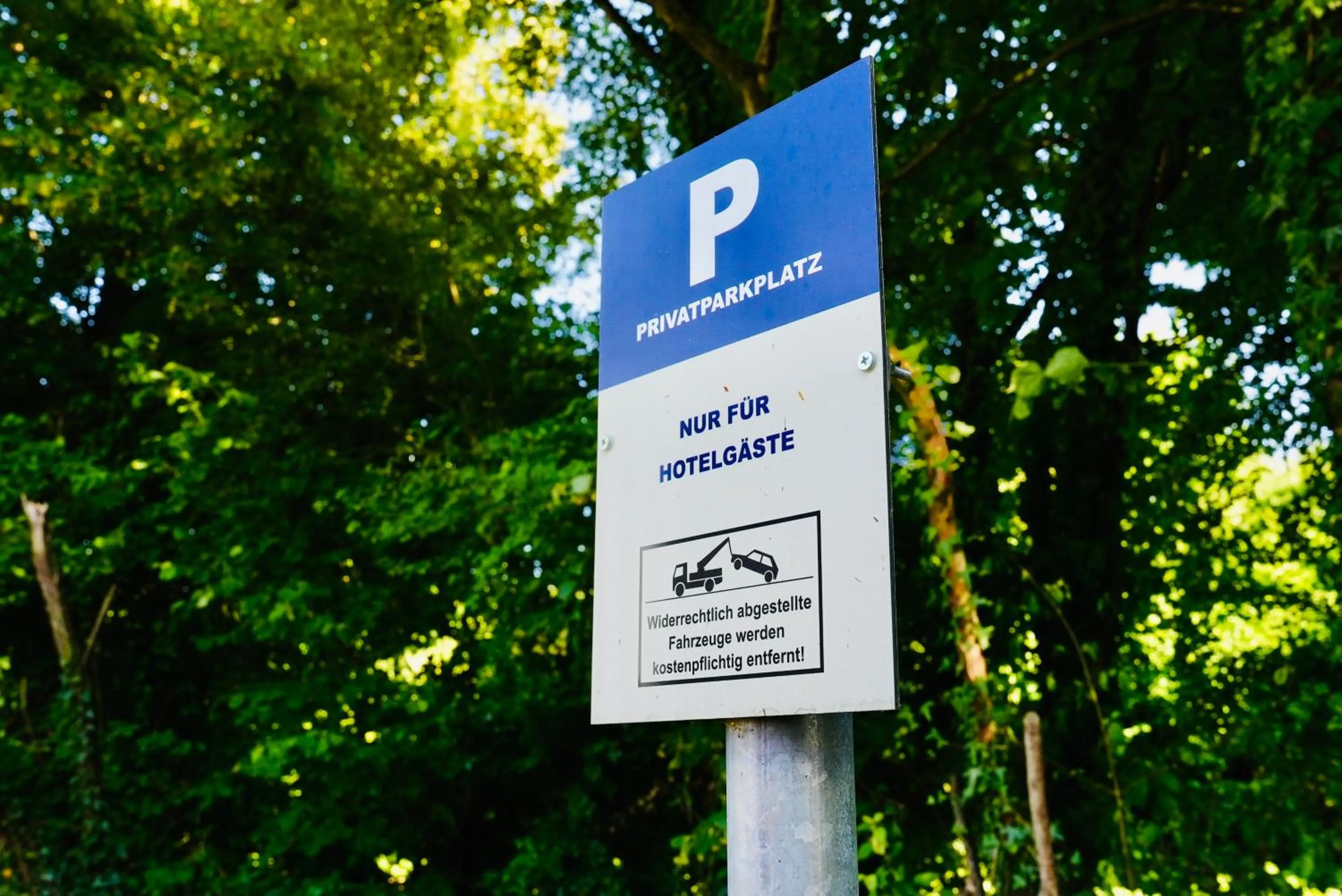 Arthotel Ambassador Wiesbaden - FREE PARKING