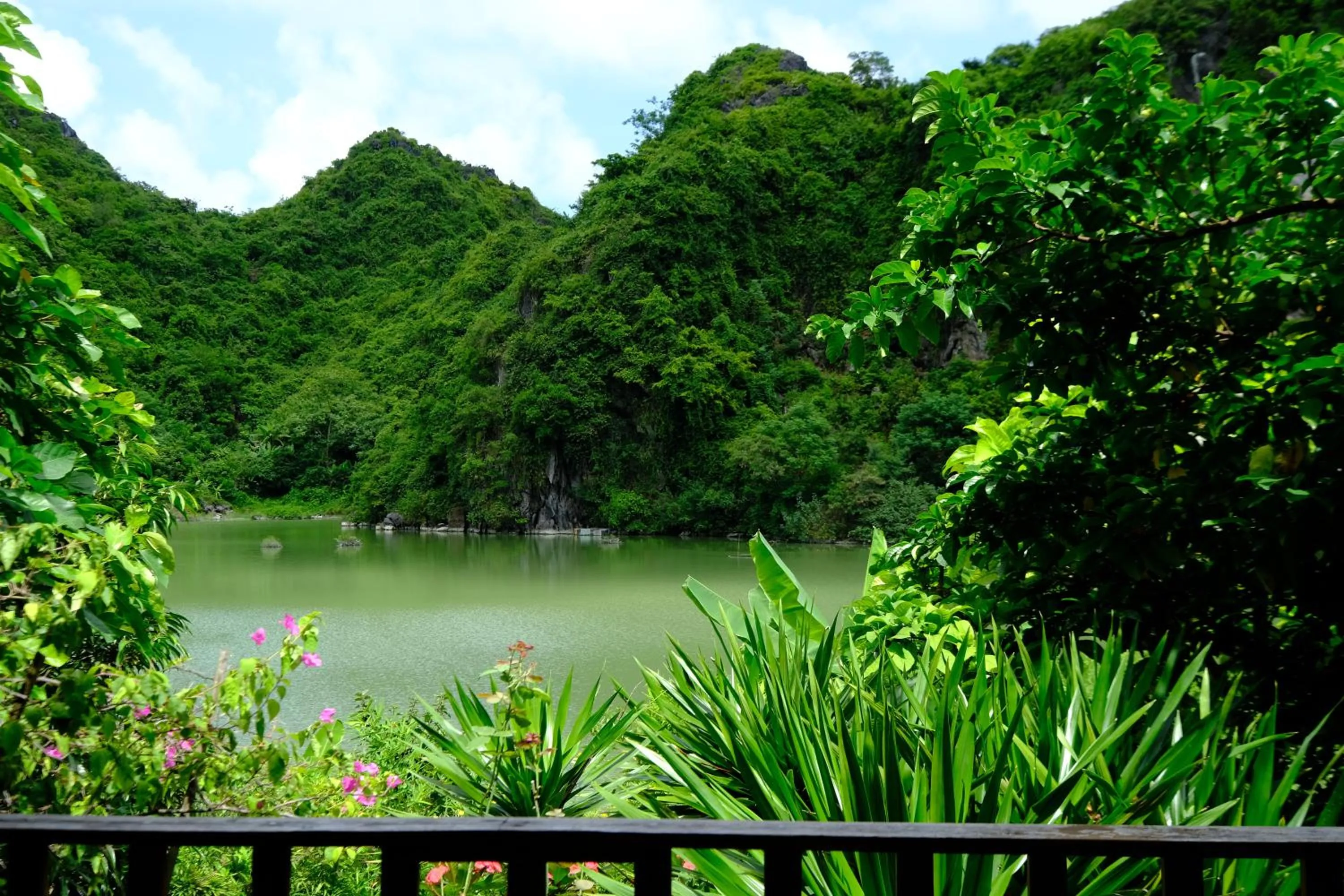 Blue Lagoon Cat Ba