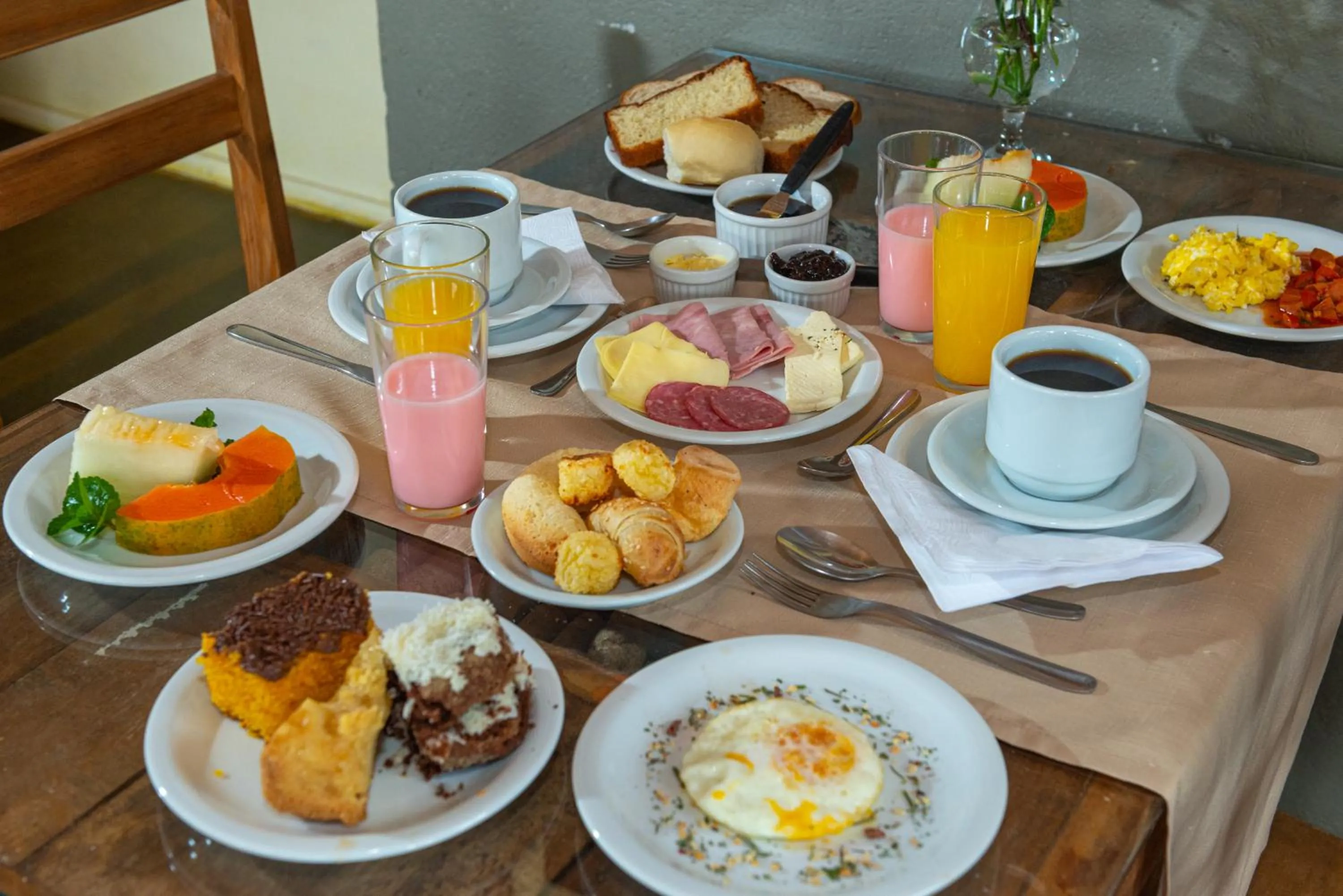 Breakfast in Pousada UpSerra
