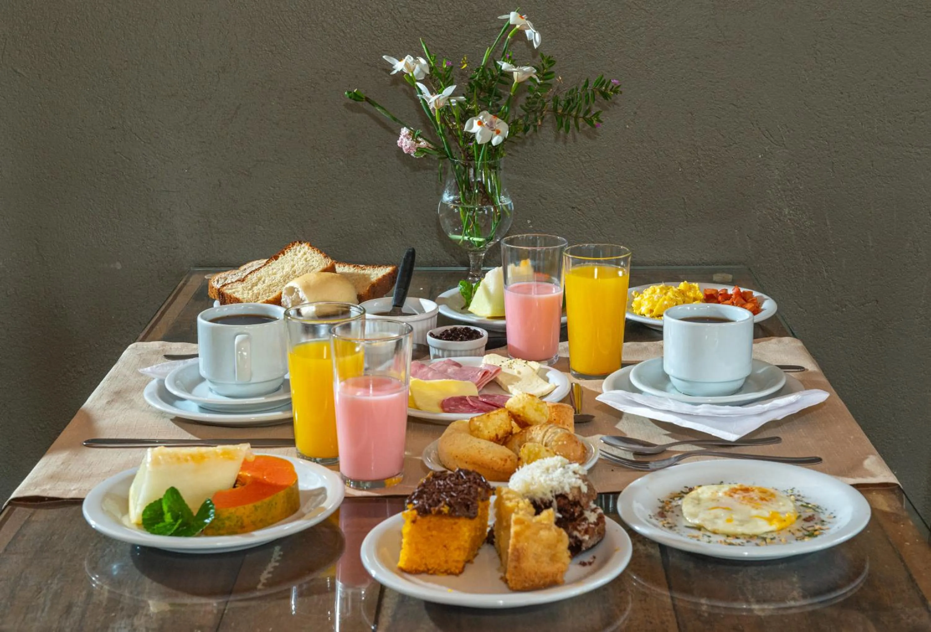 Breakfast in Pousada UpSerra