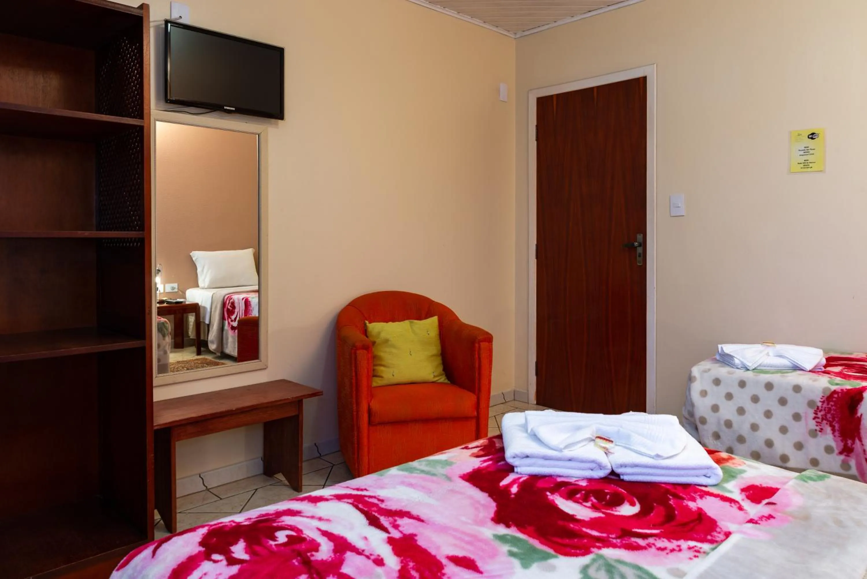 Photo of the whole room, Bed in Pousada UpSerra