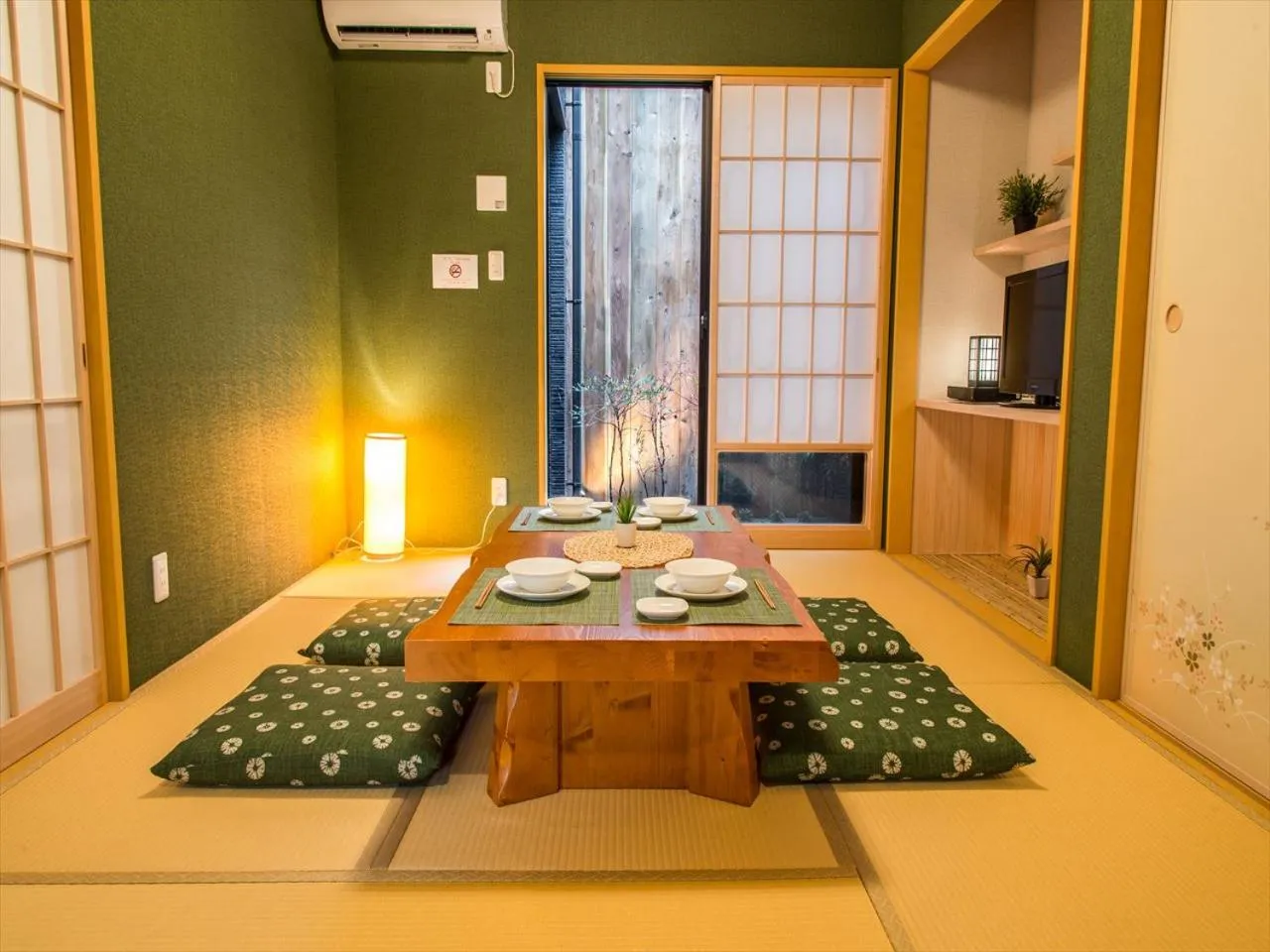 Living room in YADOYA Karasumain