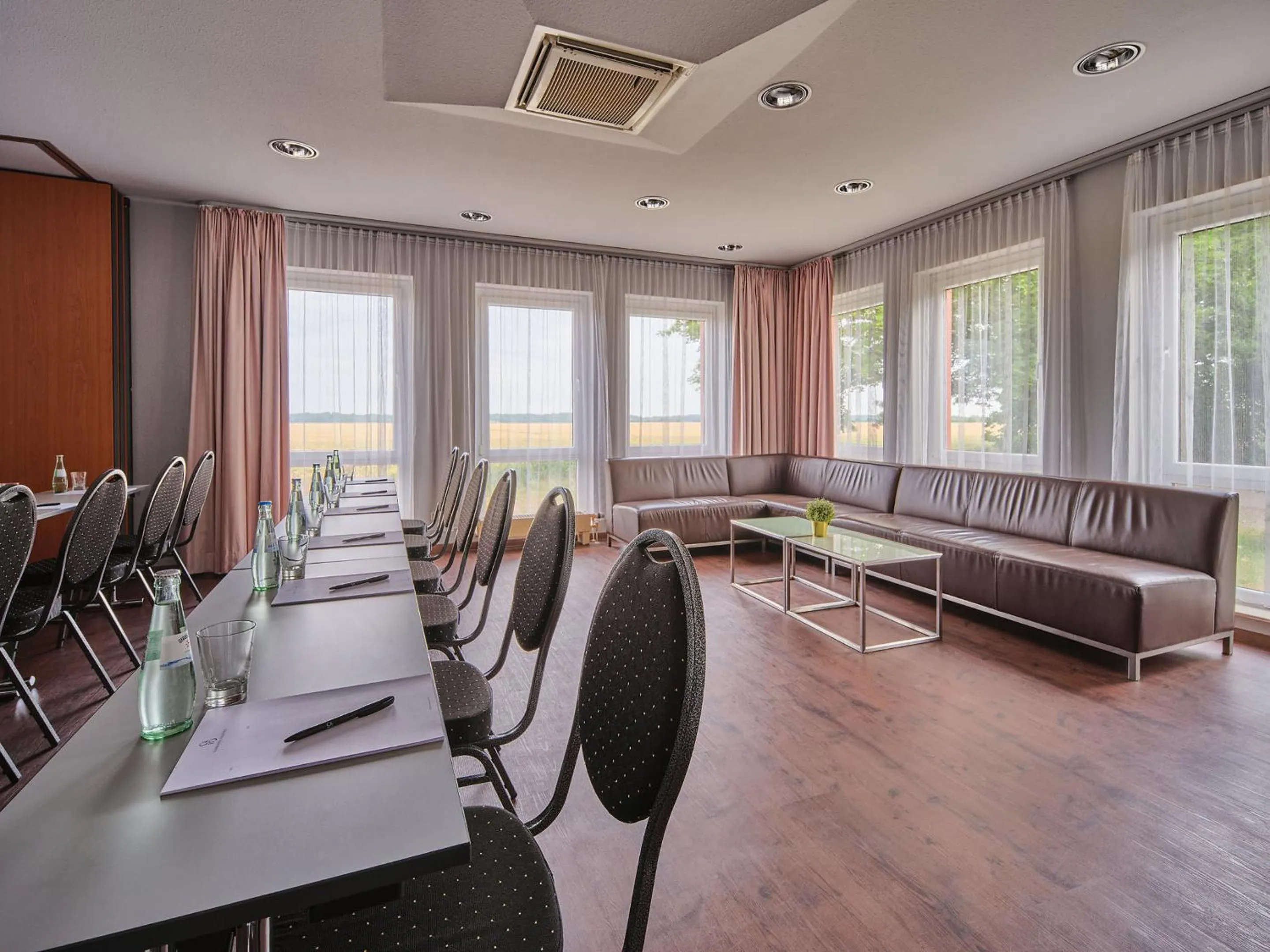 Meeting/conference room in Classik Hotel Magdeburg