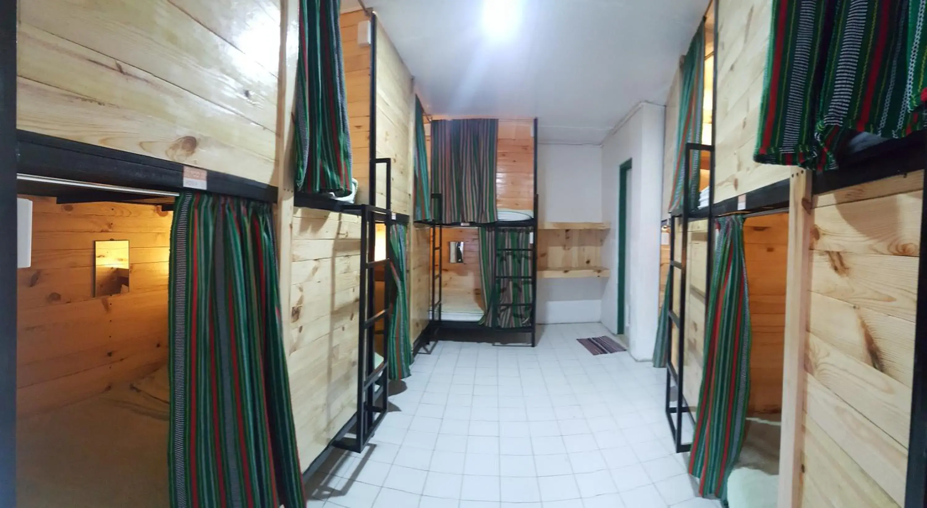 3BU Hostel Baguio - Session-Governor Pack 3BU Hostel Baguio - Session-Governor Pack