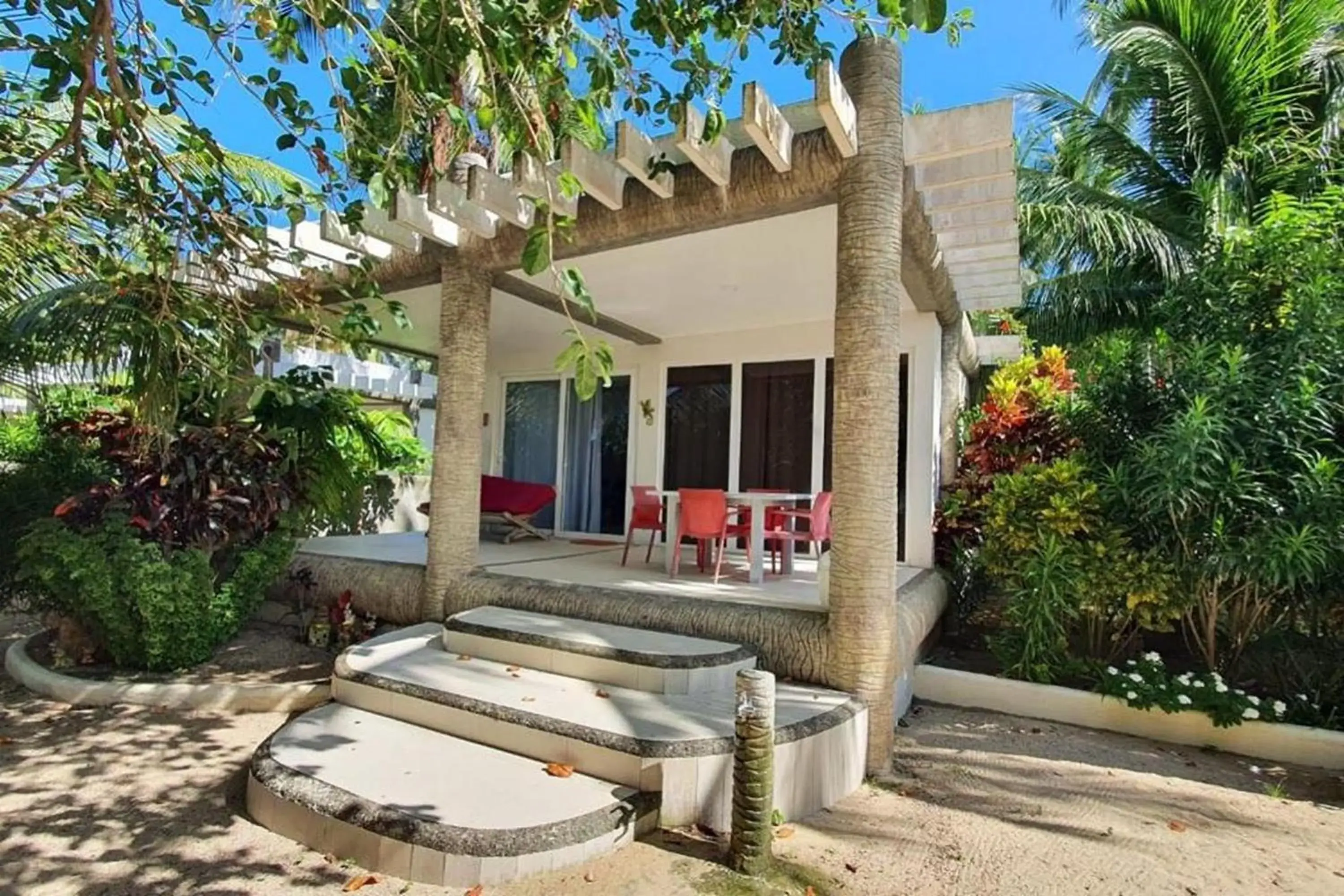 Property building in Pili Beach Resort Agmanic Property building in Pili Beach Resort Agmanic