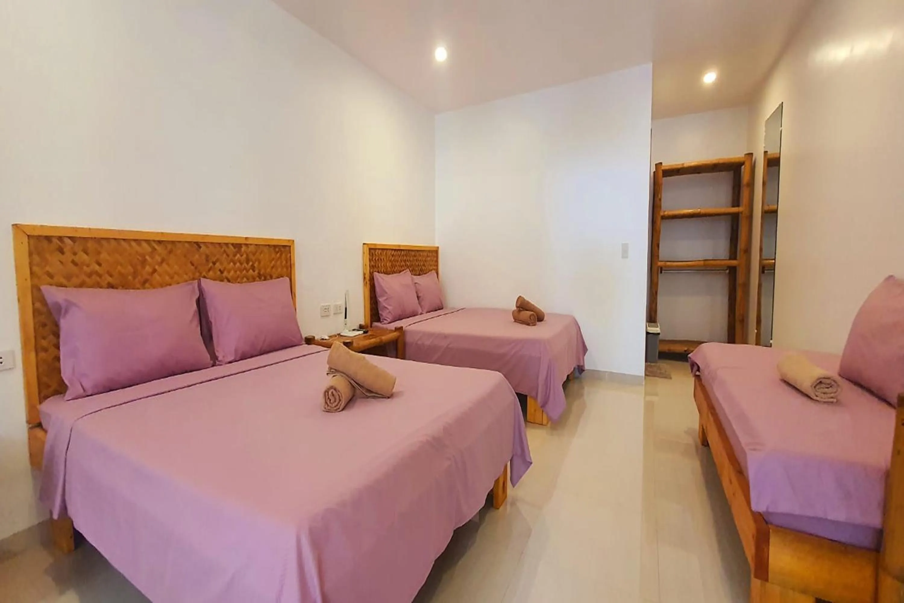 Bedroom, Bed in Pili Beach Resort Agmanic