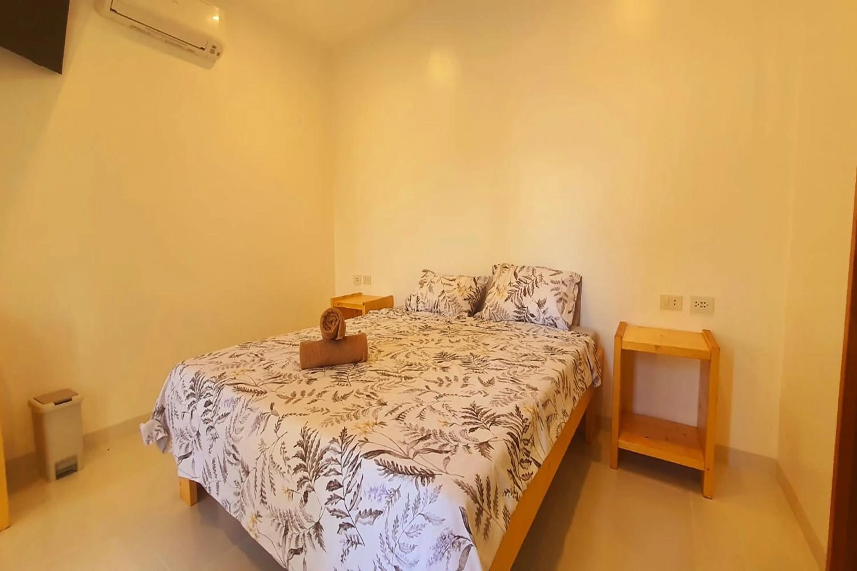 Bedroom, Bed in Pili Beach Resort Agmanic