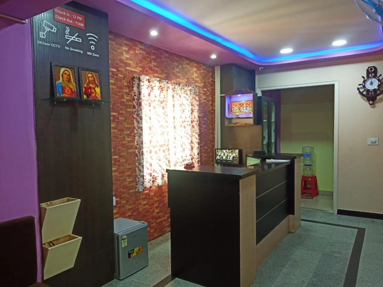 Property building in Guru Comfort, 100 m from Apollo Hospital