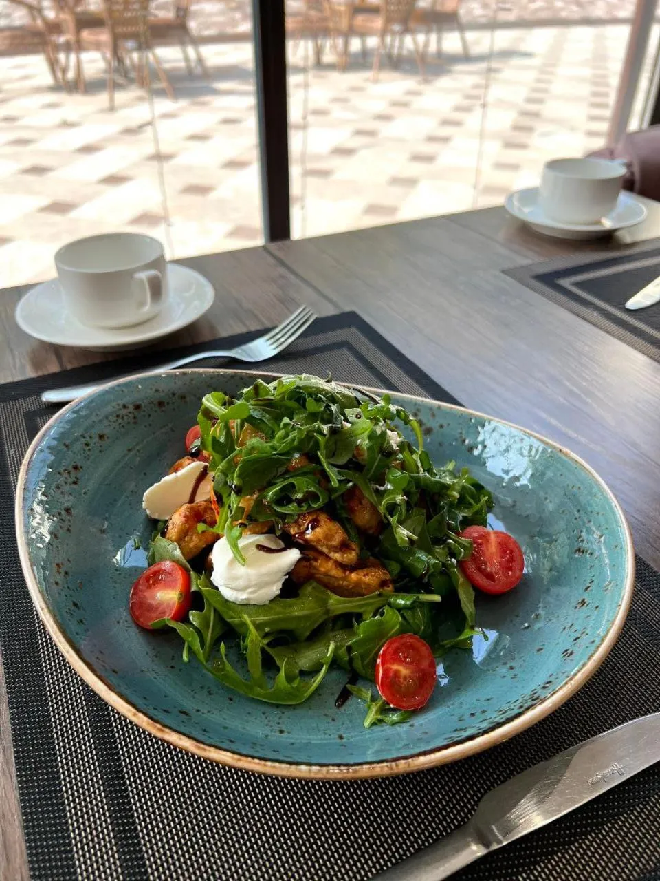 Restaurant/places to eat in Gabrielle International Hotel