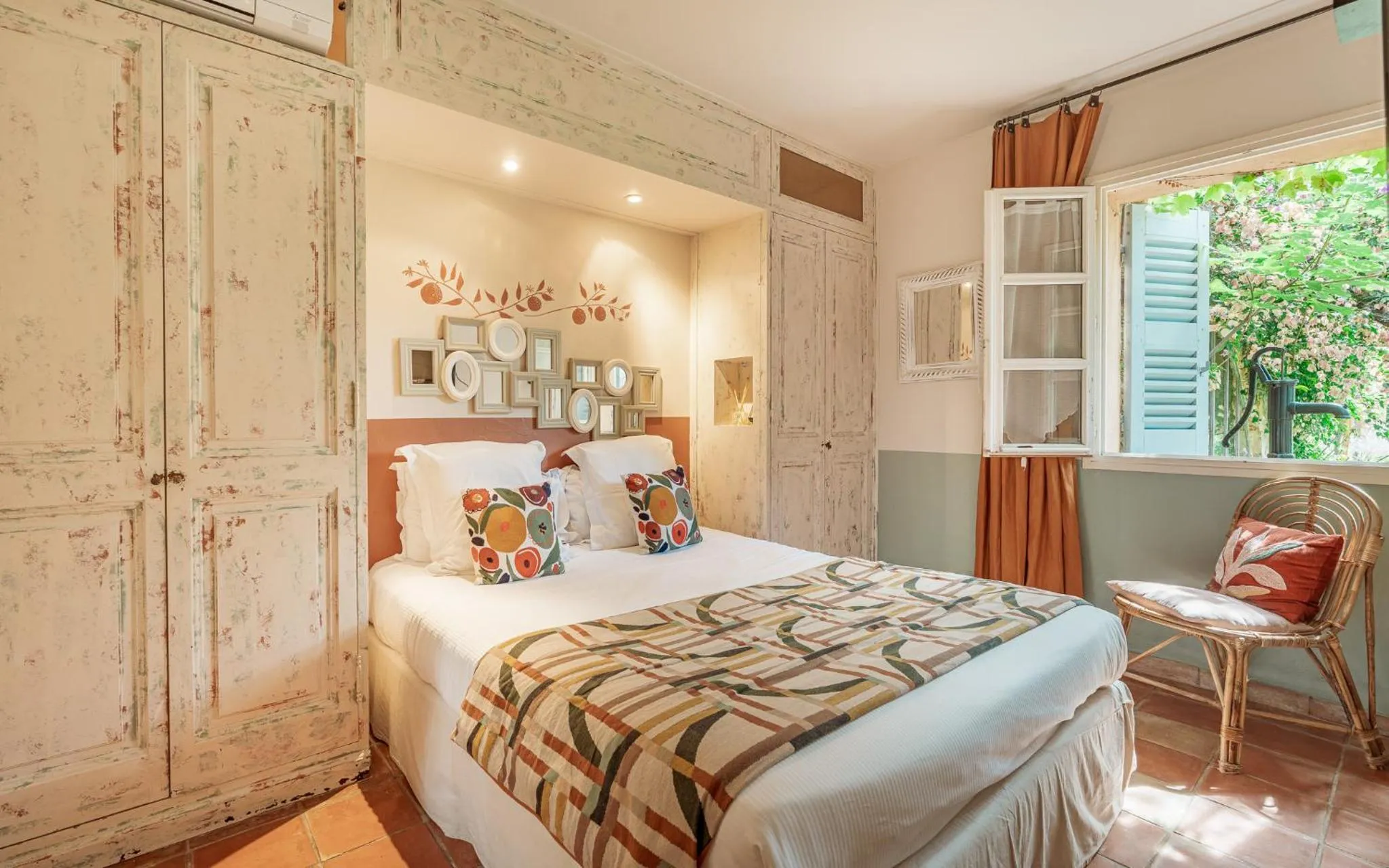 Bed in Domaine Les Mésanges