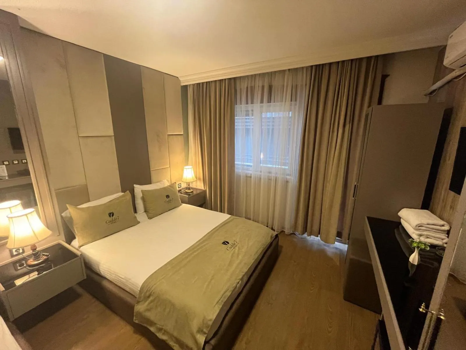 Balcony/Terrace, Bed in Cadde 7 Otel