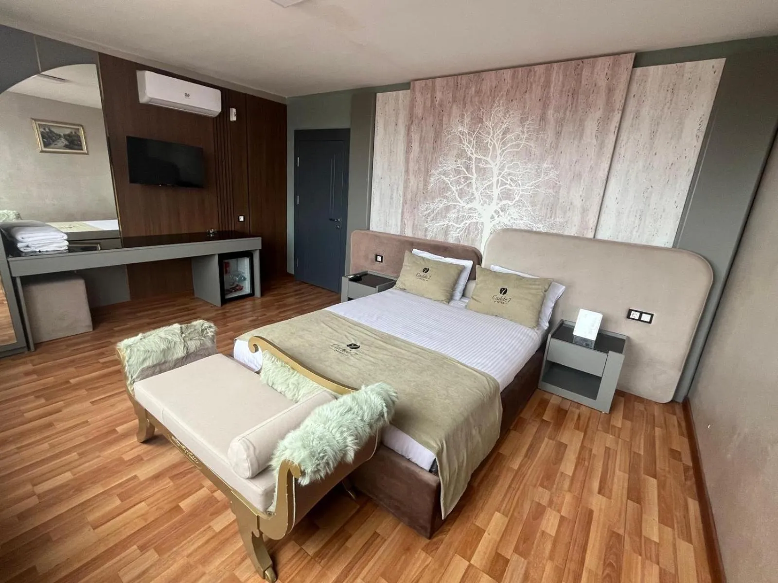 Seating area, Bed in Cadde 7 Otel