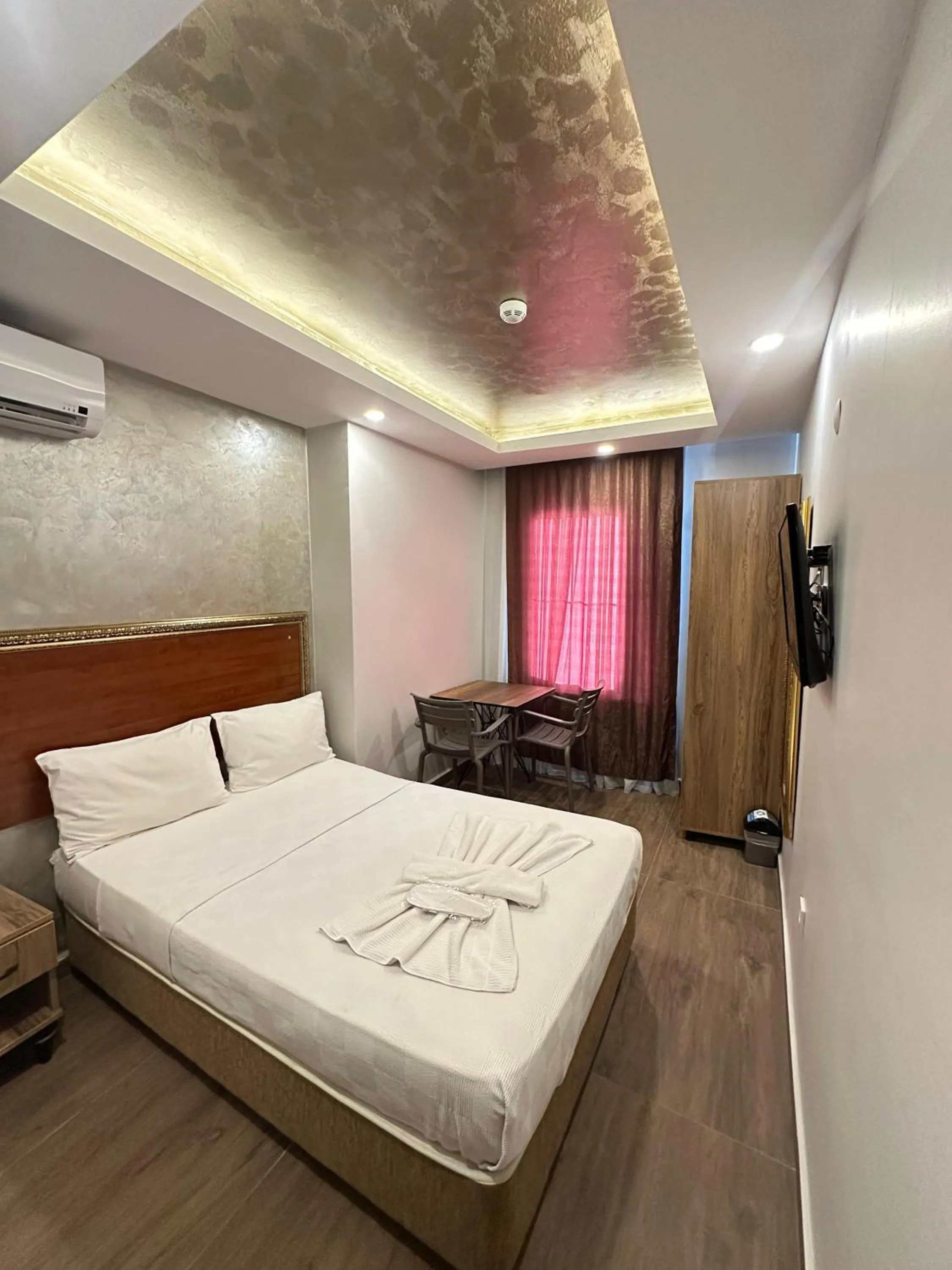 Bed in Hotel Real Life