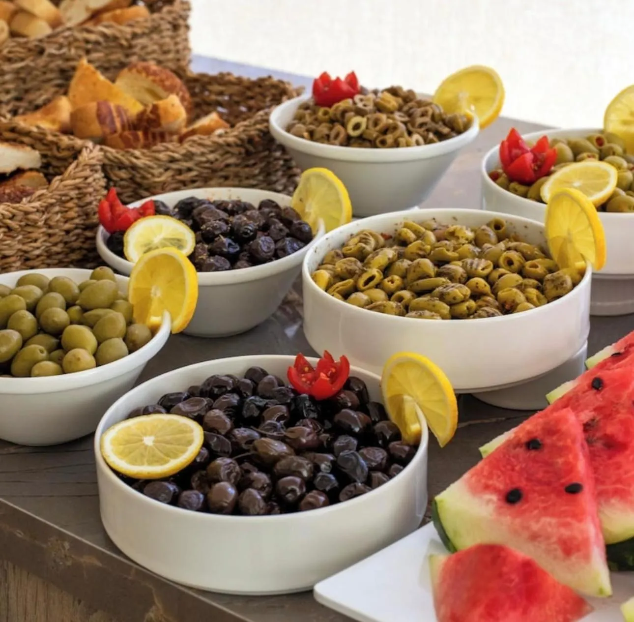 Food and drinks in Hotel Real Life