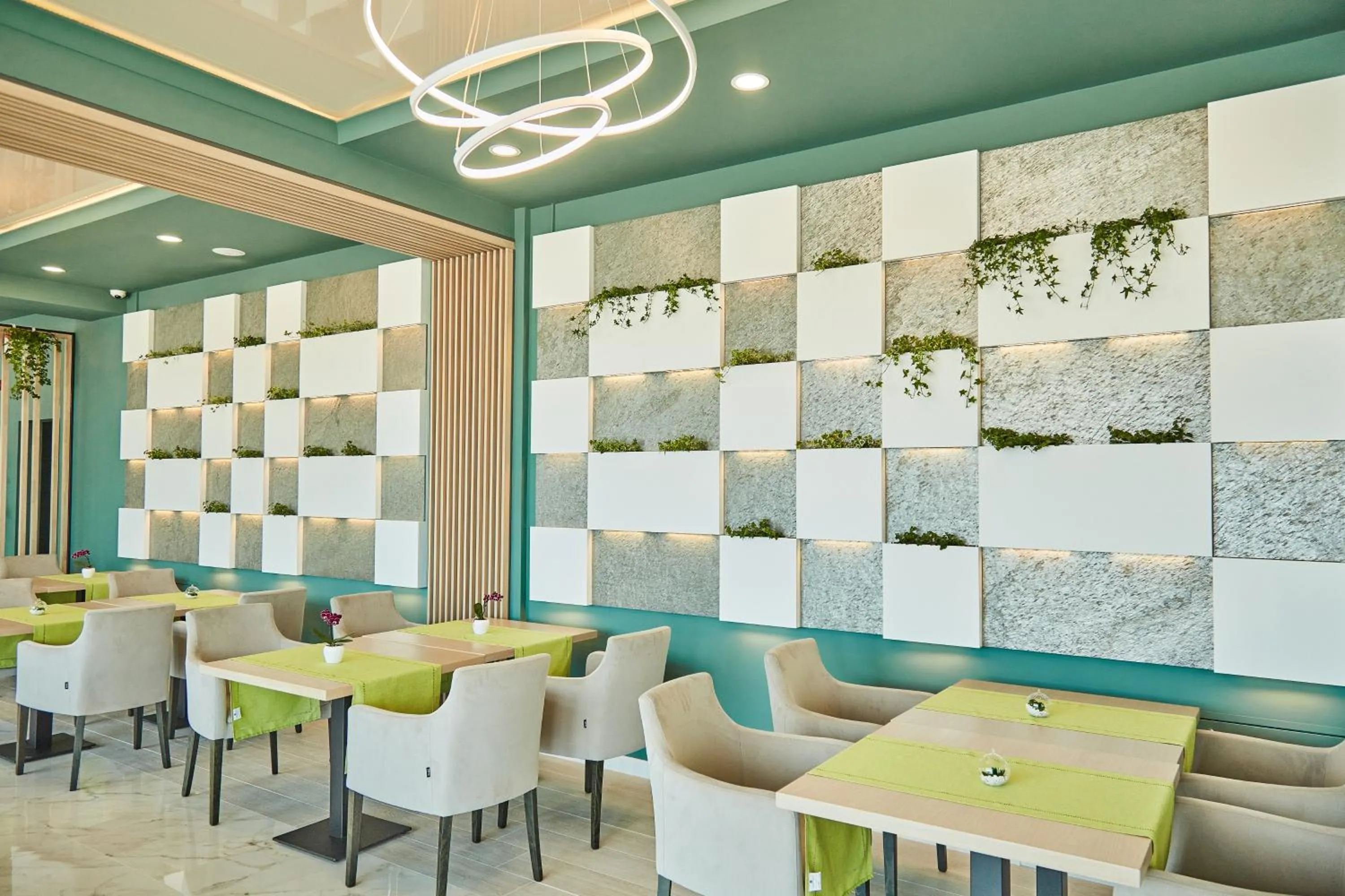 Restaurant/places to eat in Hotel Azaleea Mamaia Nord